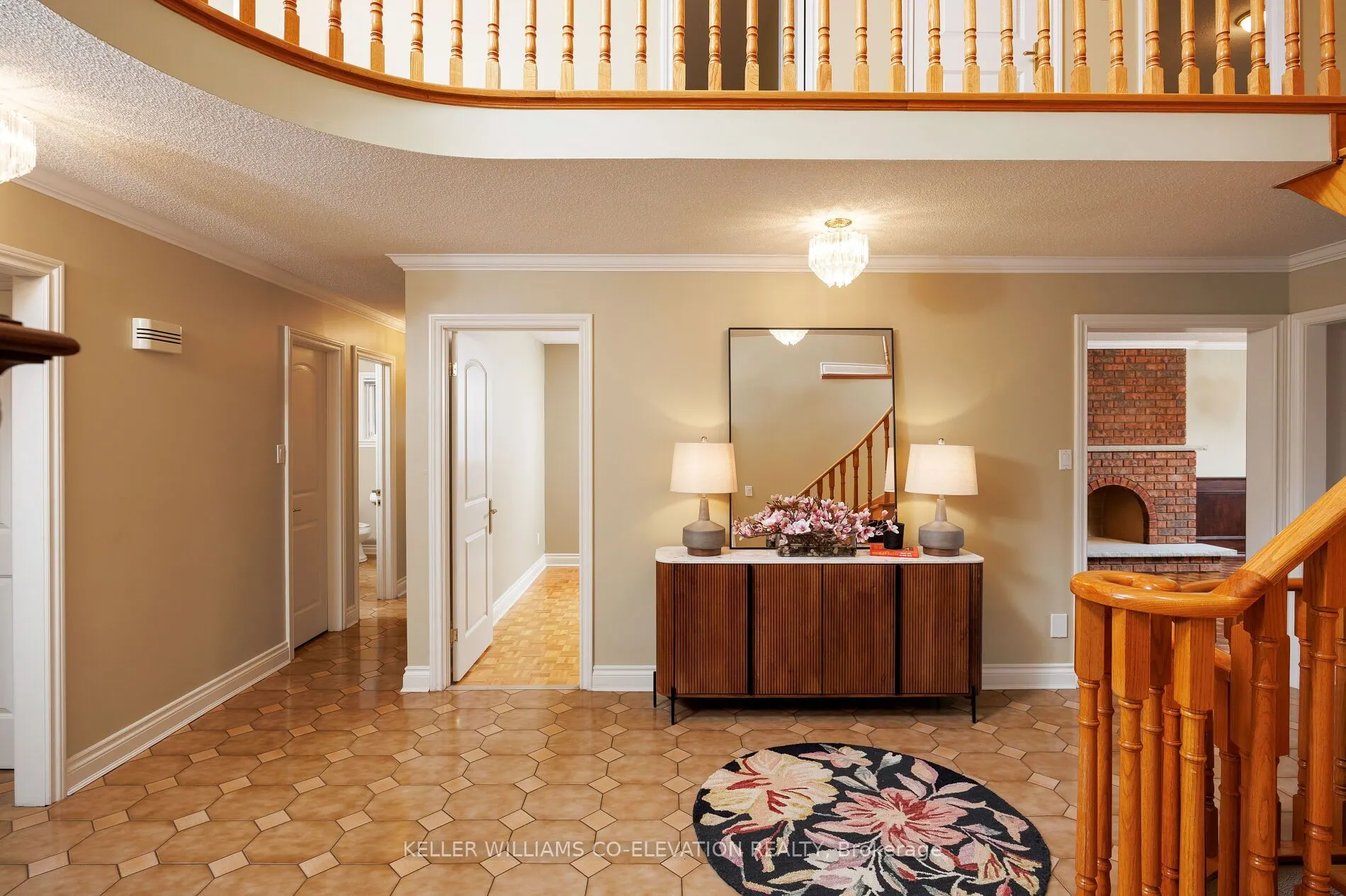 73 Queenston Crescent