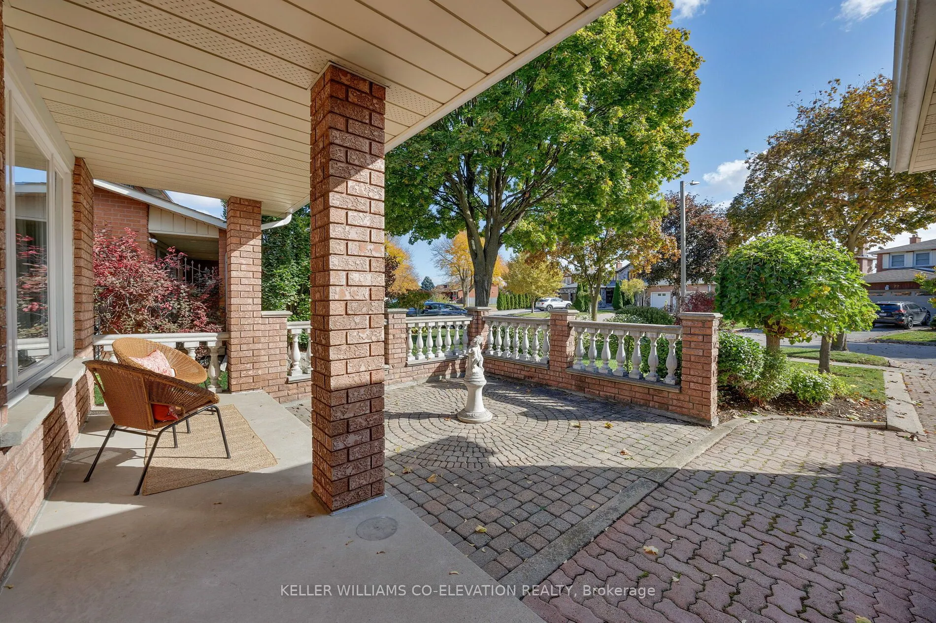 73 Queenston Crescent