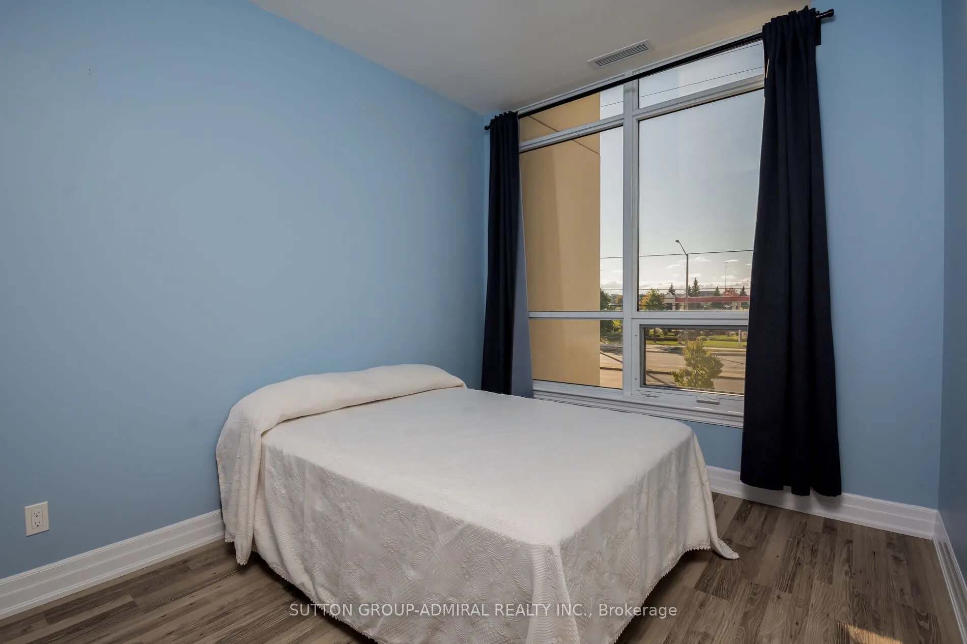 9075 Jane Street, #216