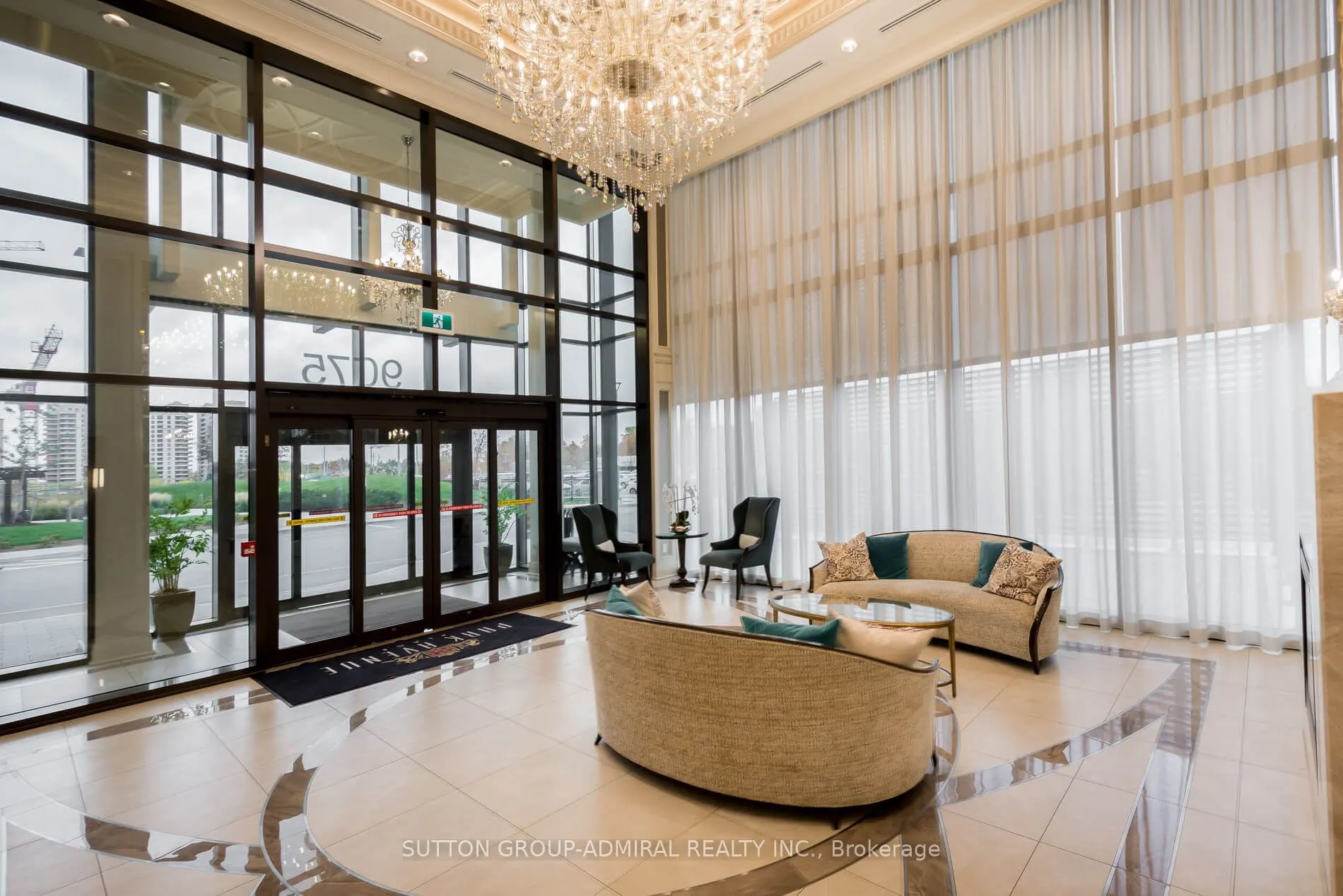 9075 Jane Street, #216