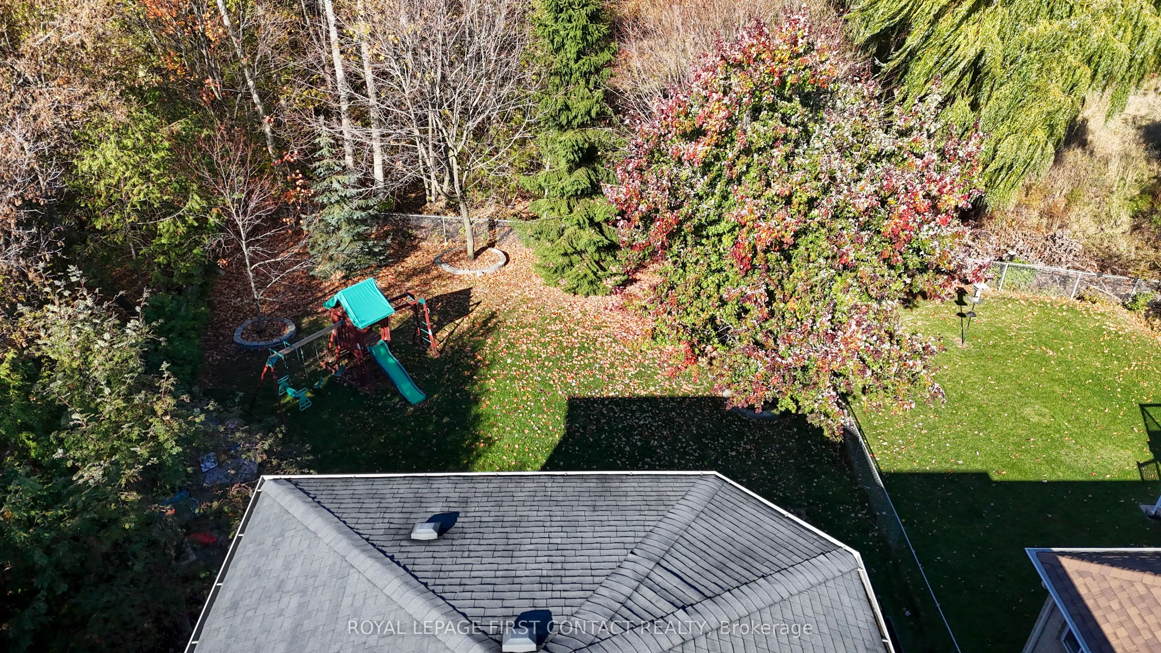 1328 Vincent Crescent