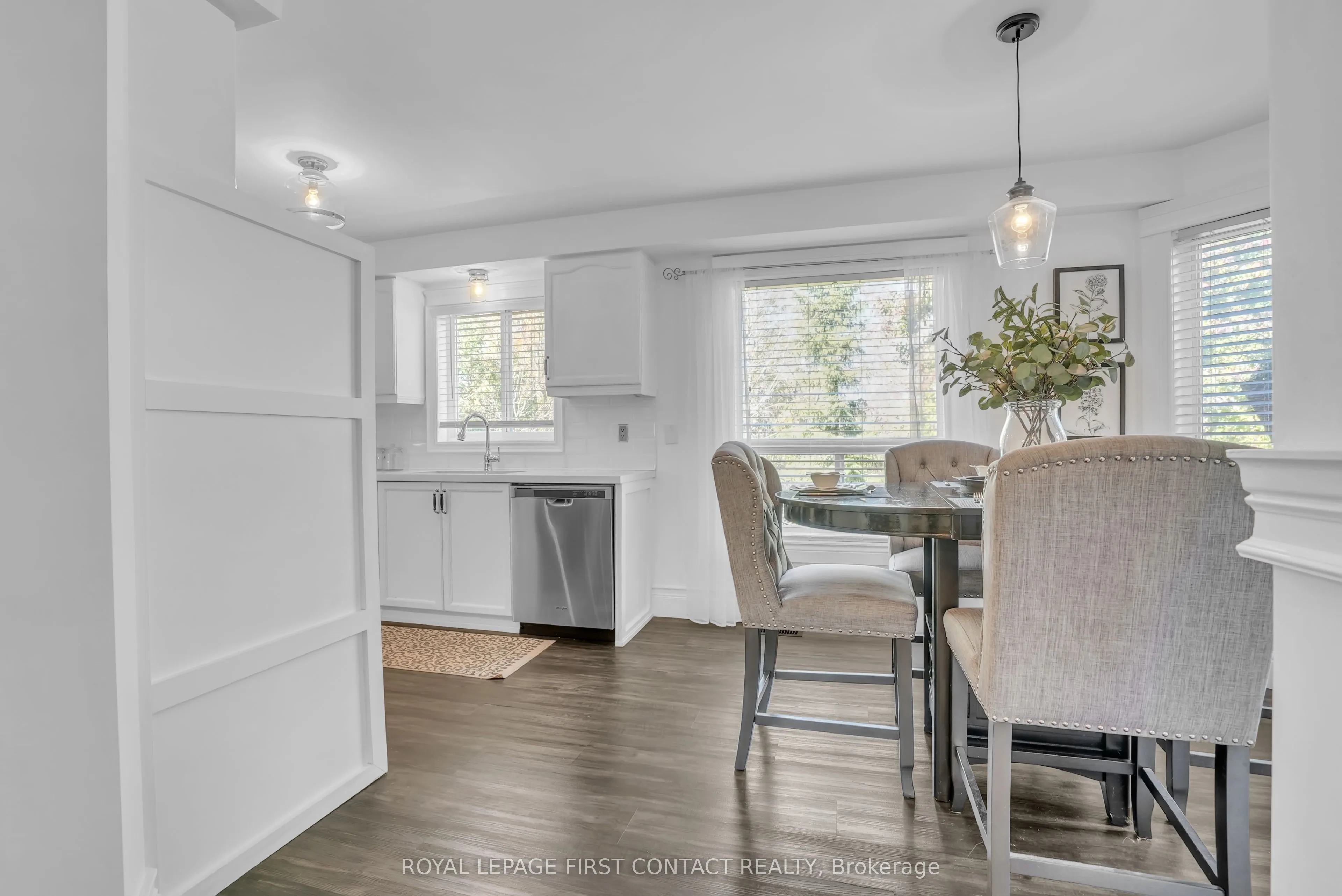 1328 Vincent Crescent