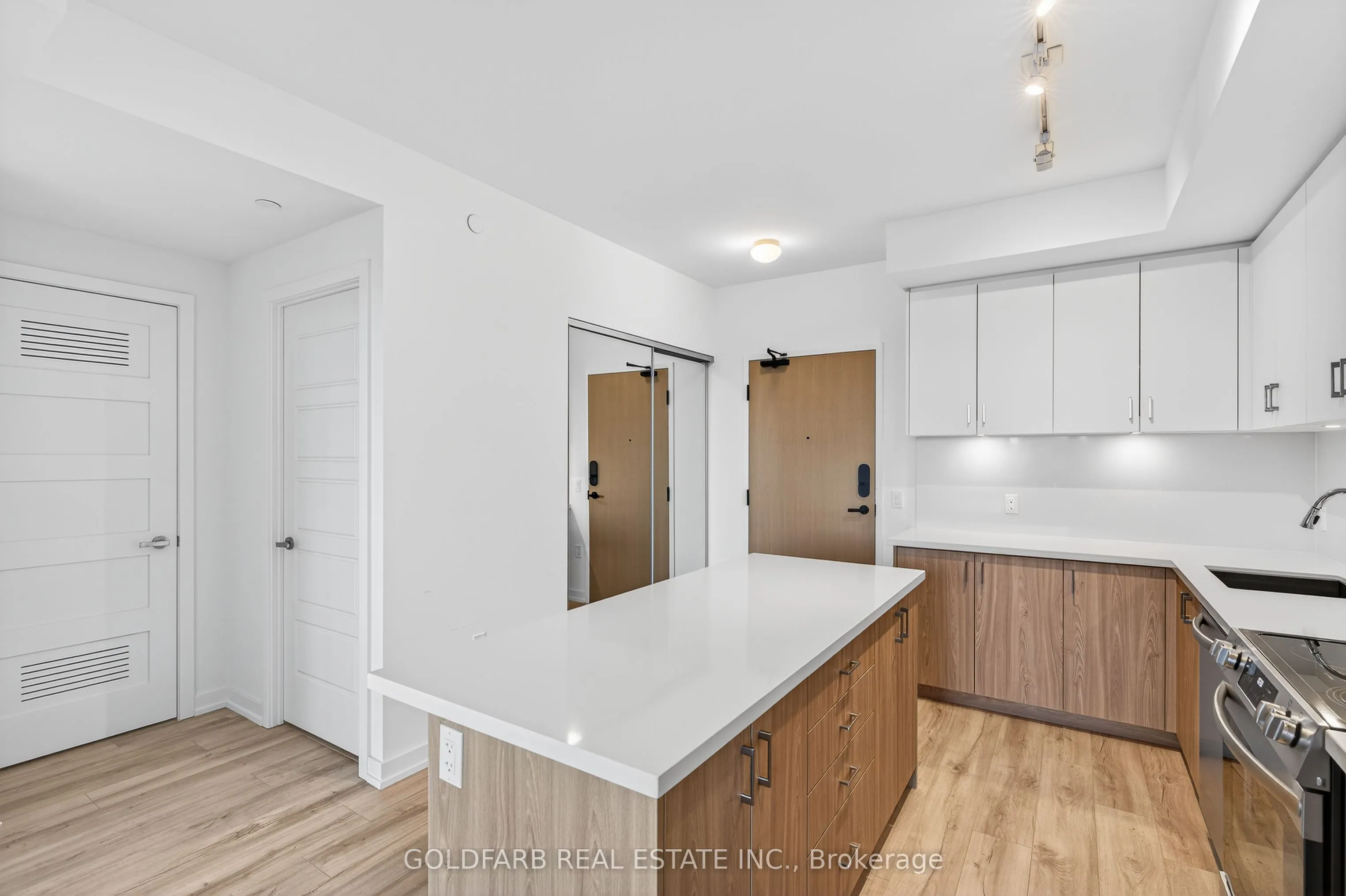 333 Sunseeker Avenue, #142