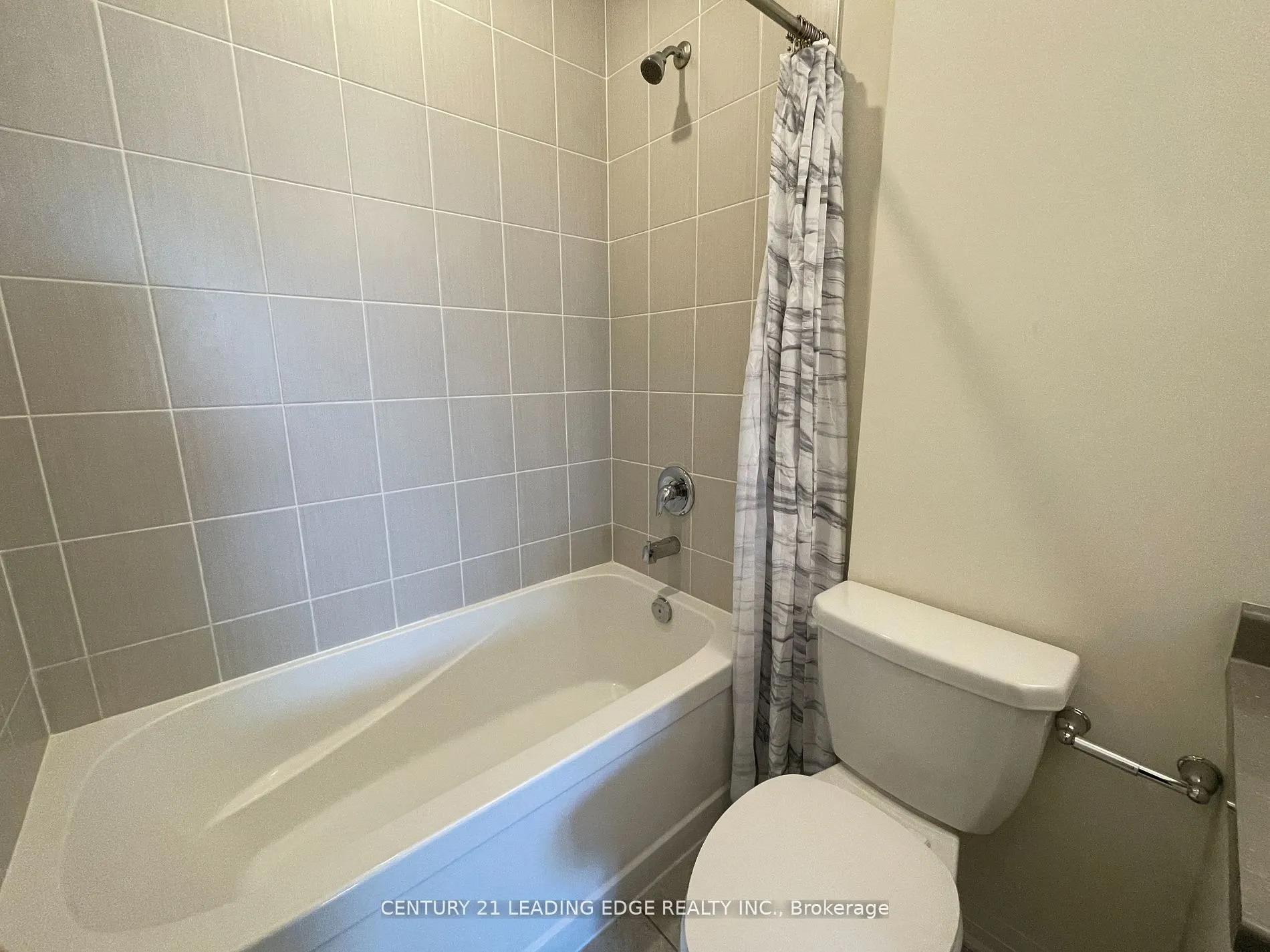 2 ADAM SELLERS Street, #107