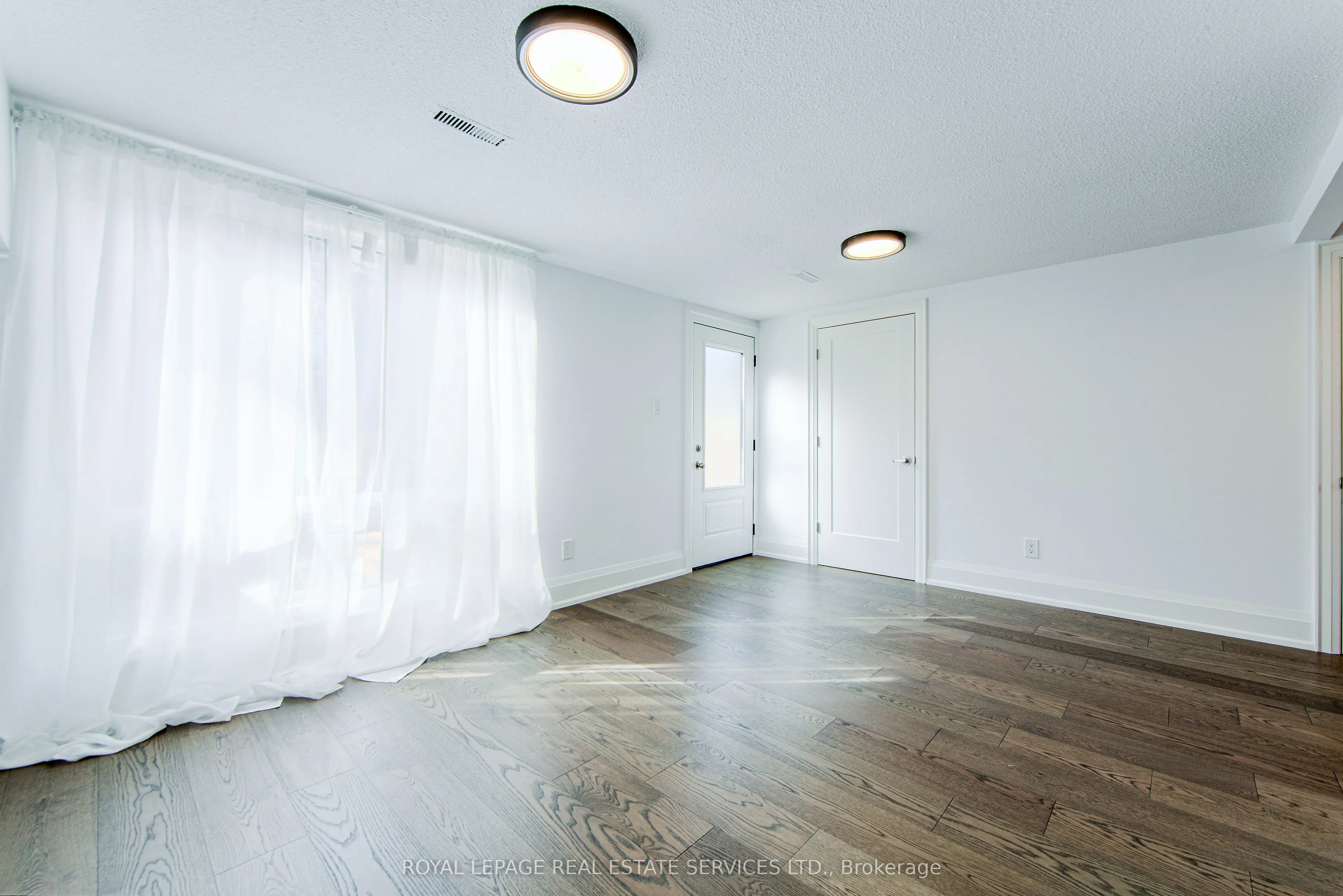 27 Poplar Crescent, #20