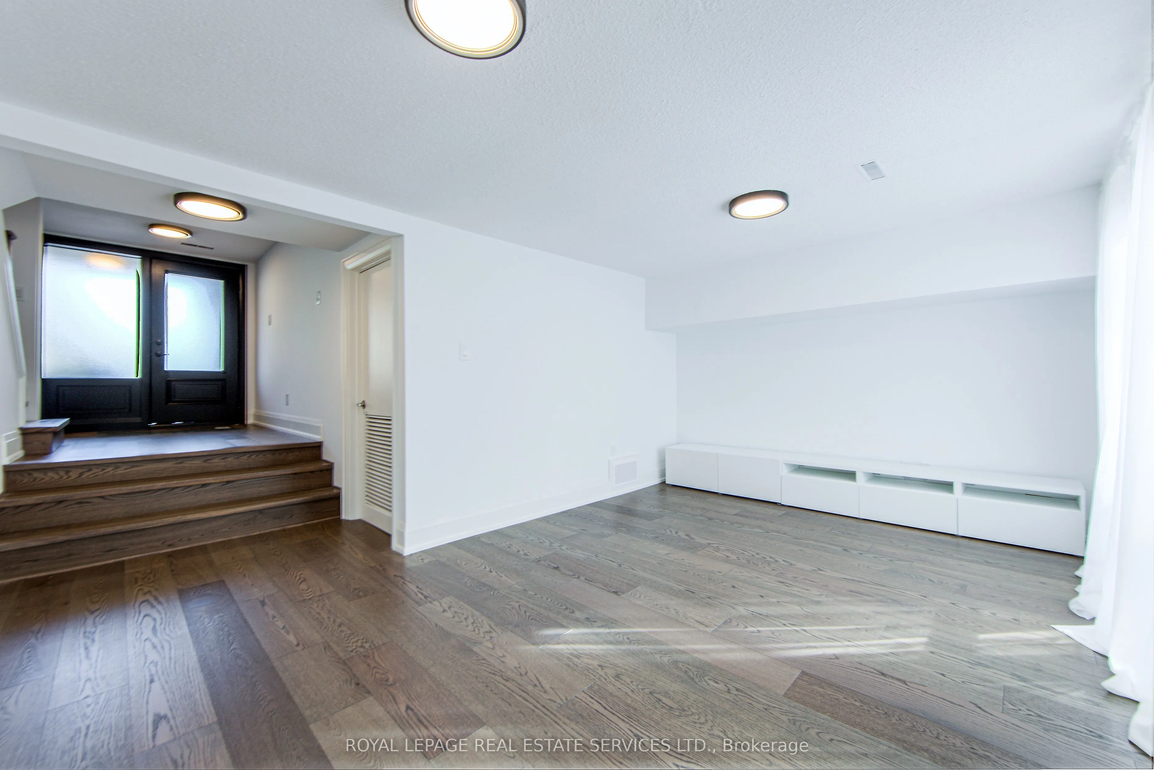 27 Poplar Crescent, #20