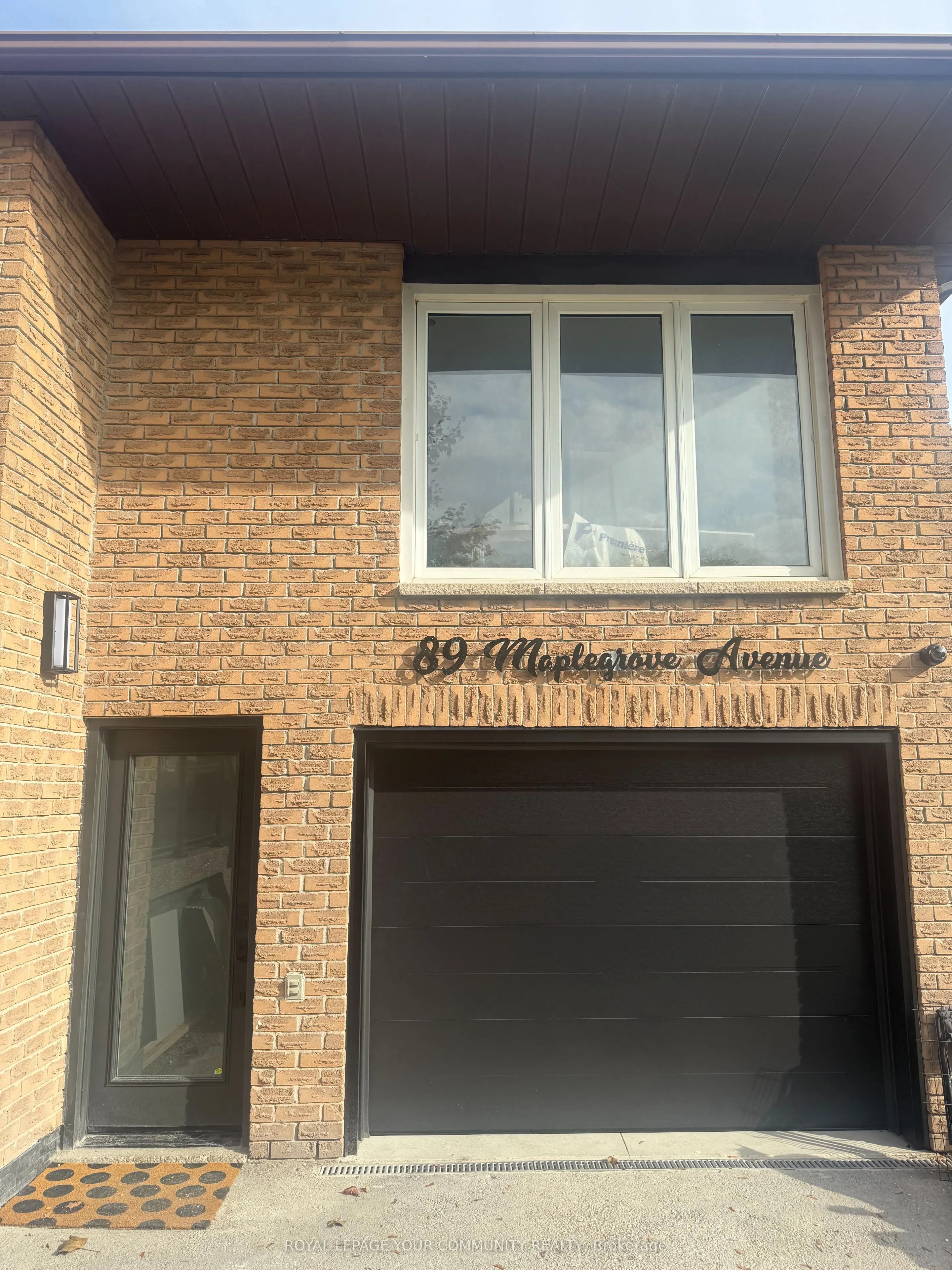 89 Maplegrove Avenue, #LOWER