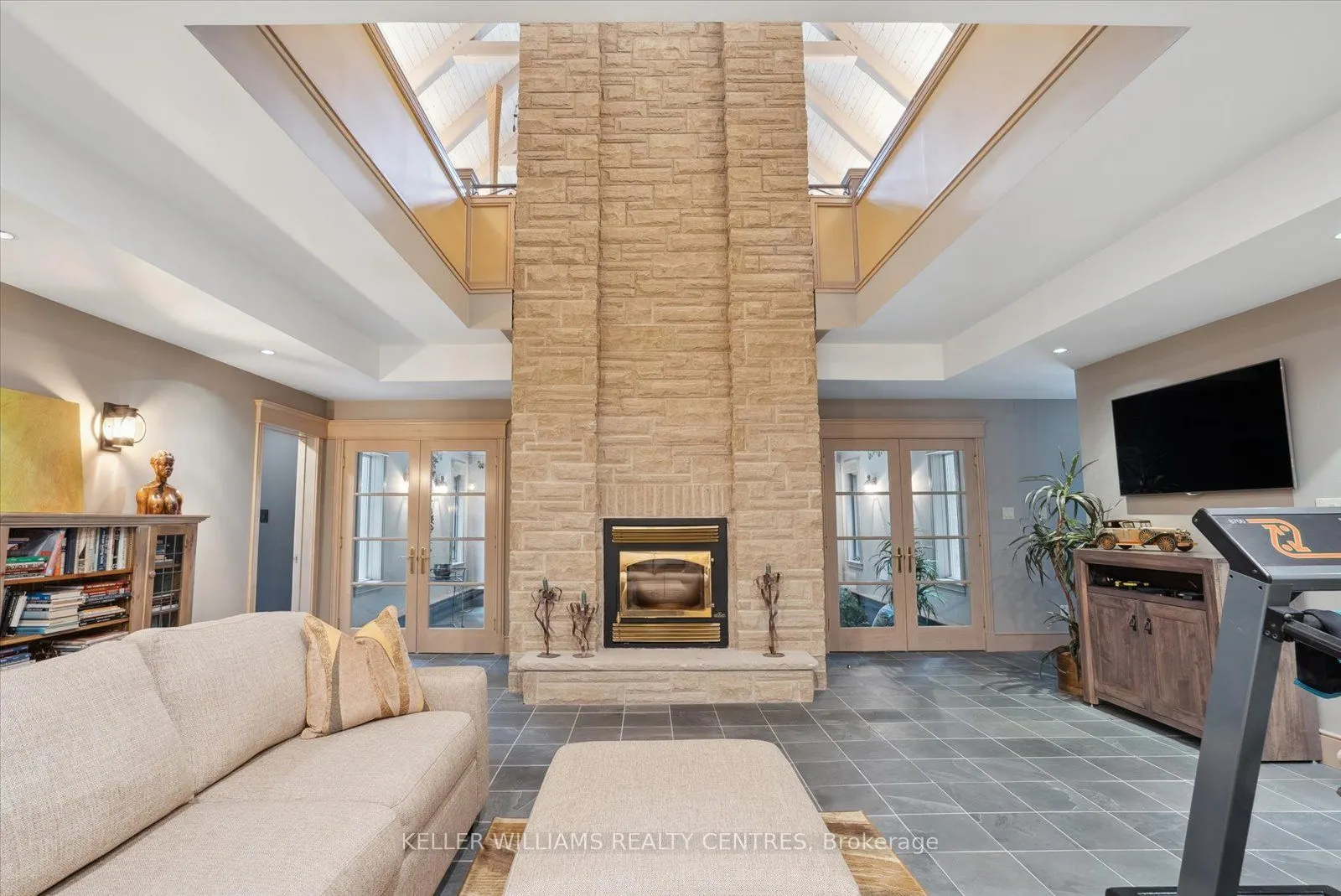 6 Country Heights Drive