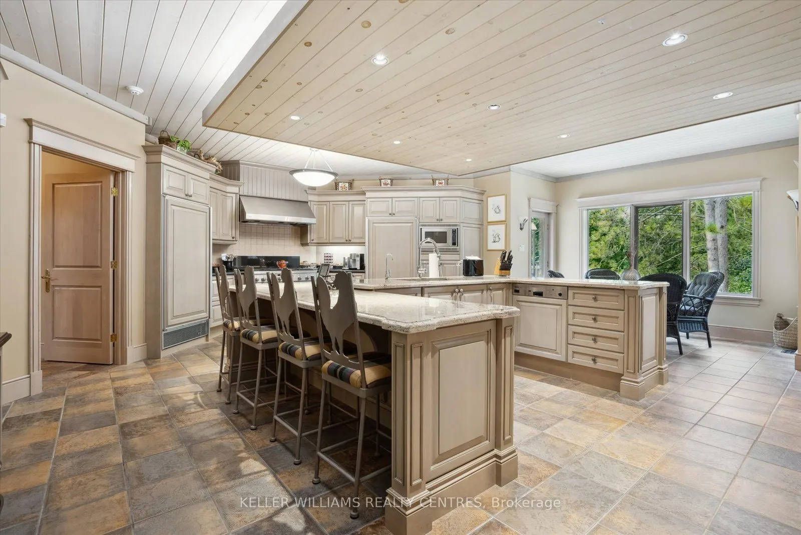 6 Country Heights Drive