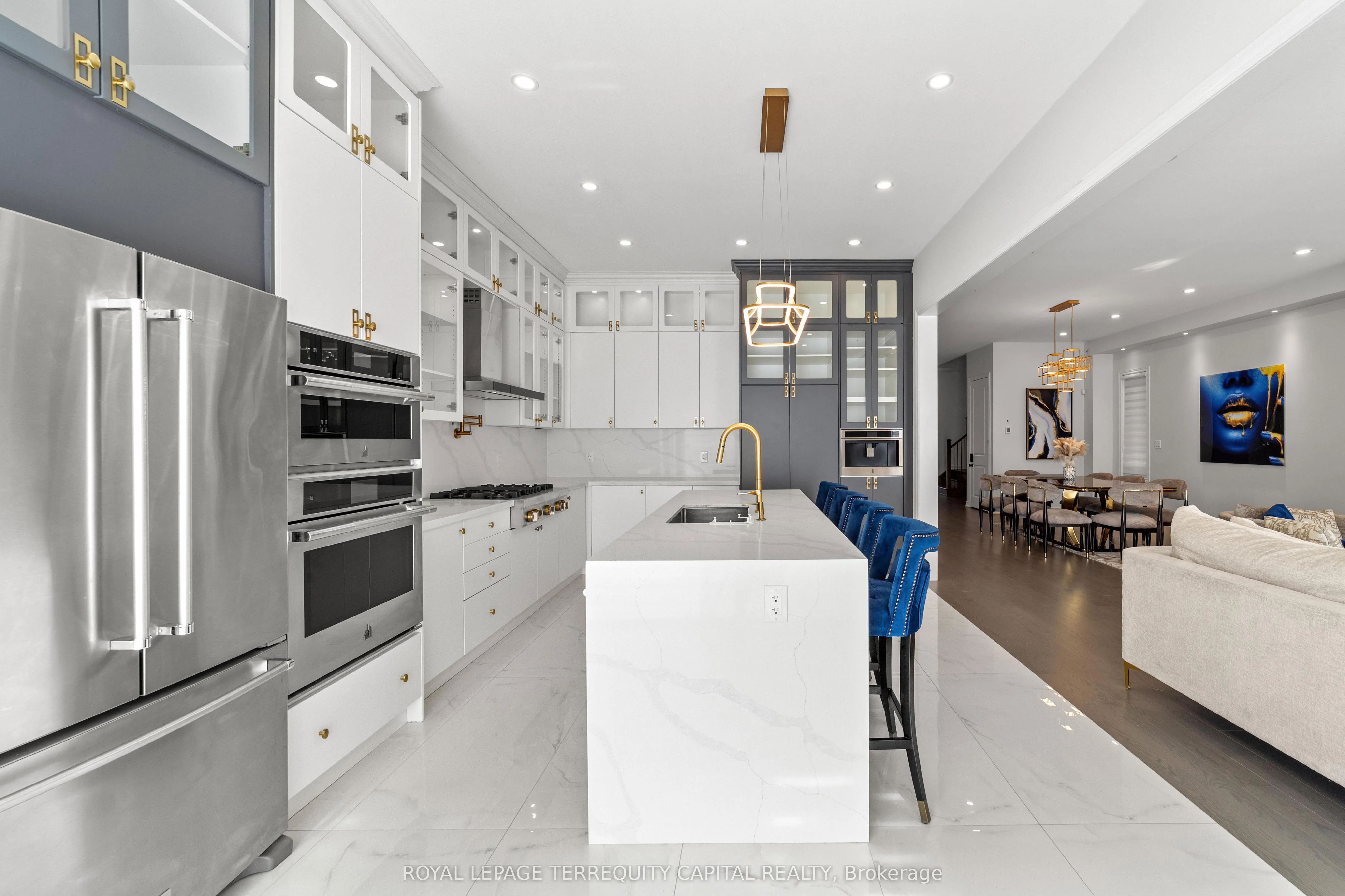 144 Pine Hill Crescent