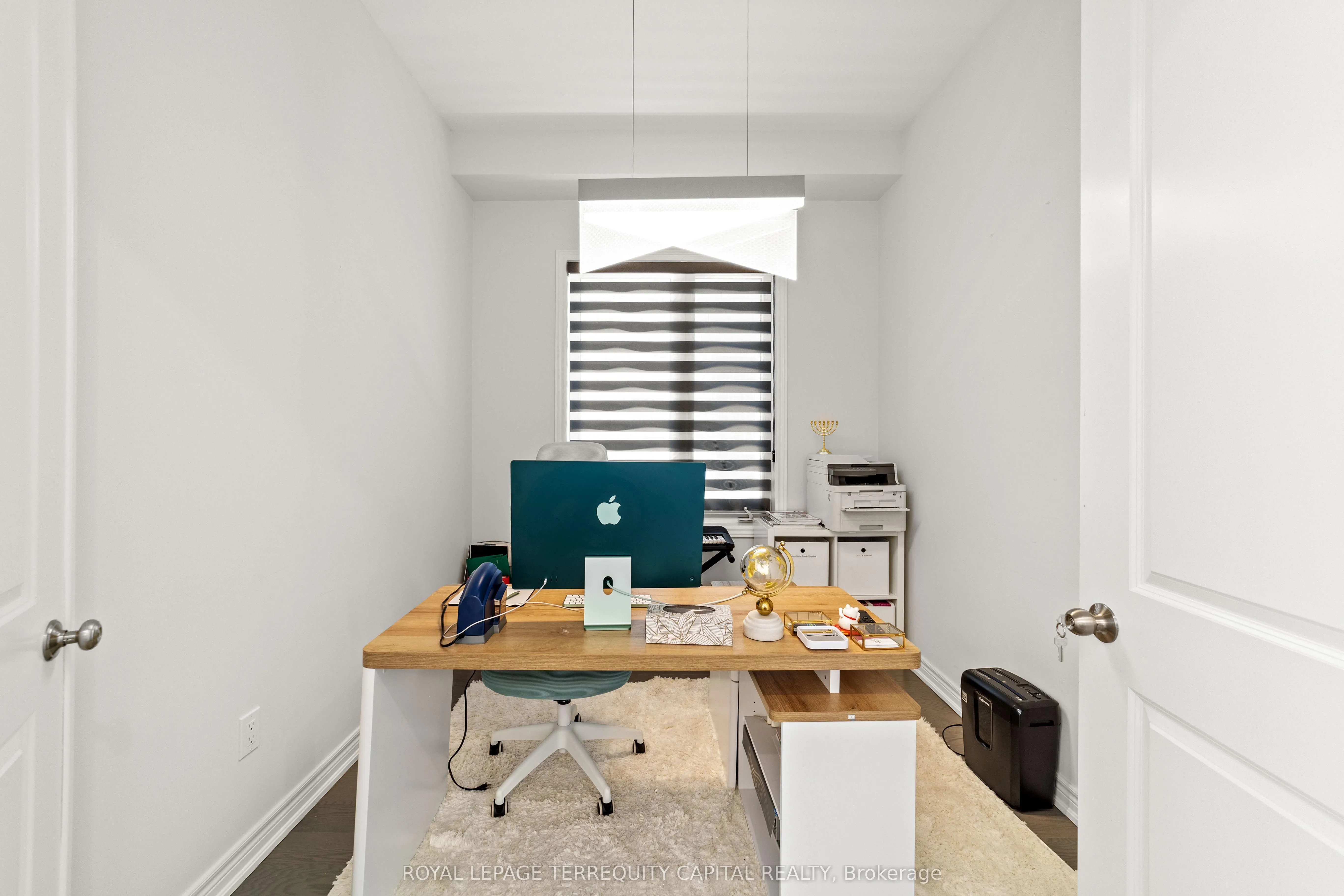 144 Pine Hill Crescent