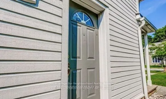 81 Wellington Street E