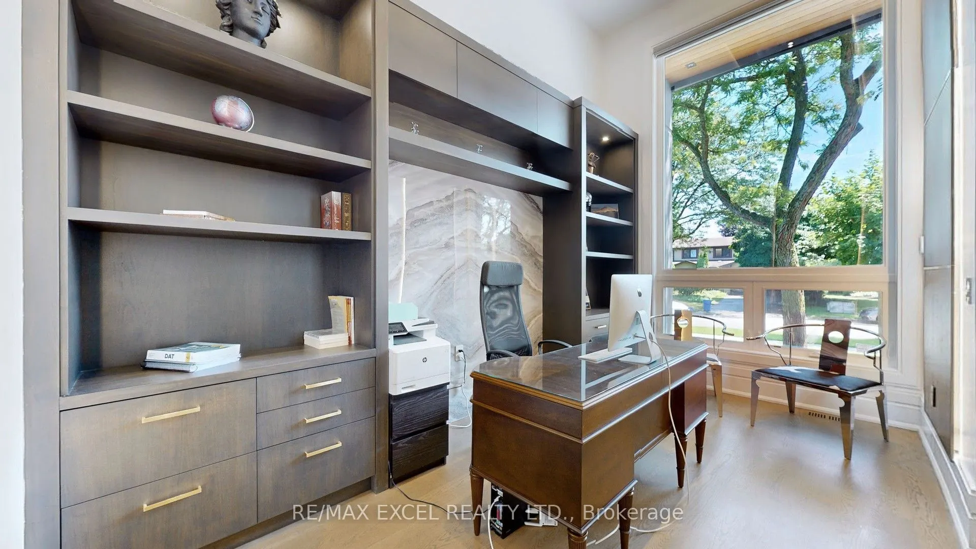 22 Sanderson Crescent