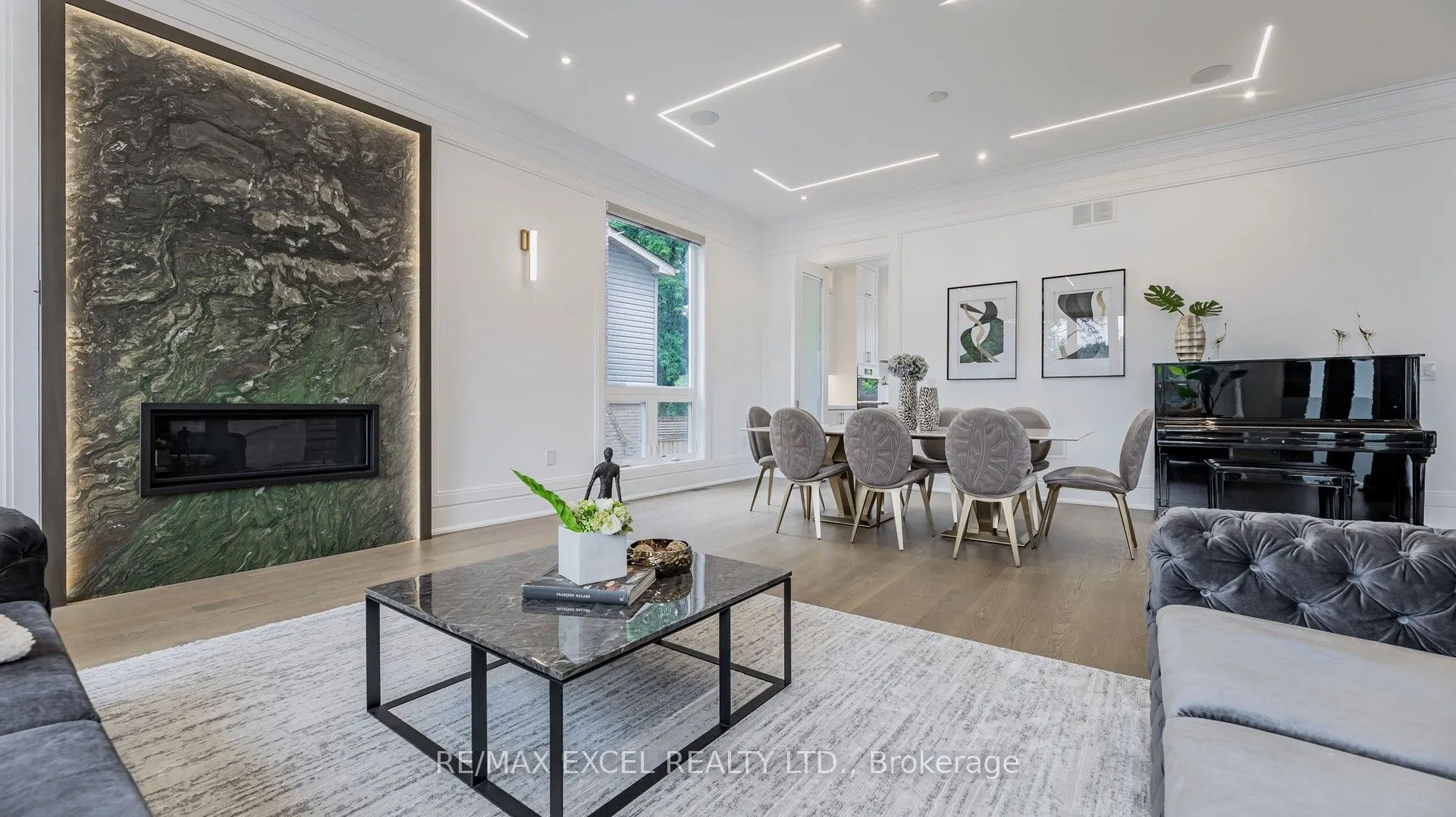 22 Sanderson Crescent