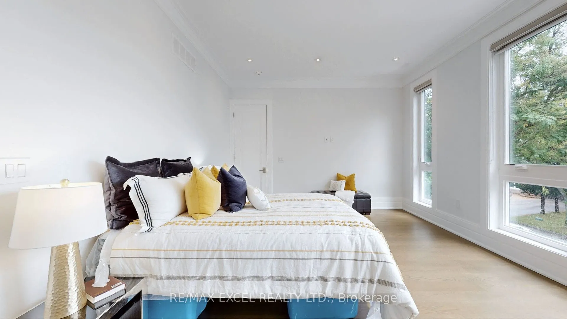 22 Sanderson Crescent