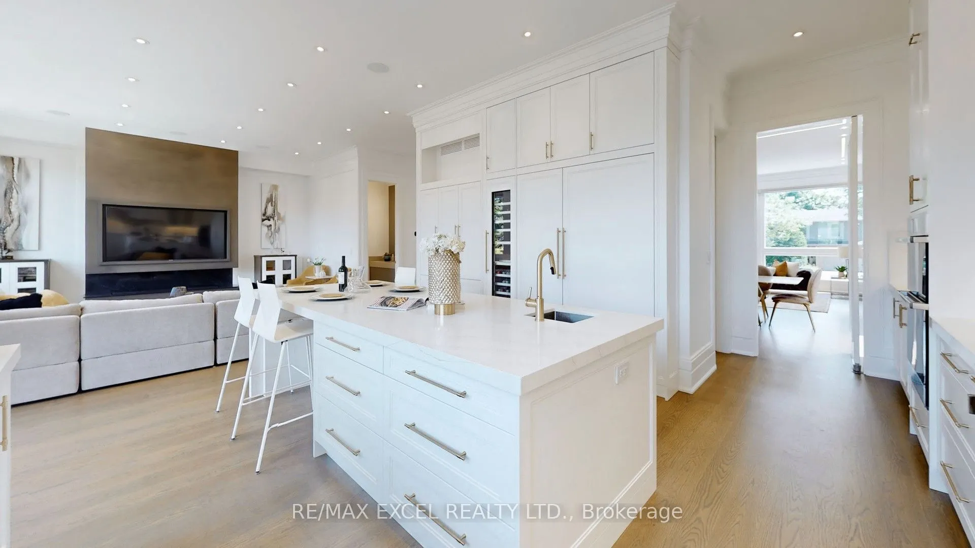 22 Sanderson Crescent