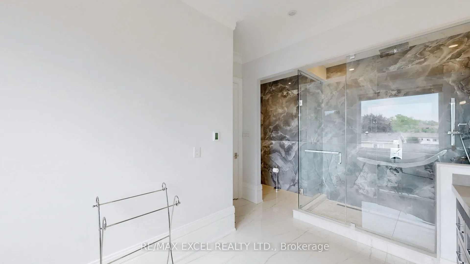 22 Sanderson Crescent