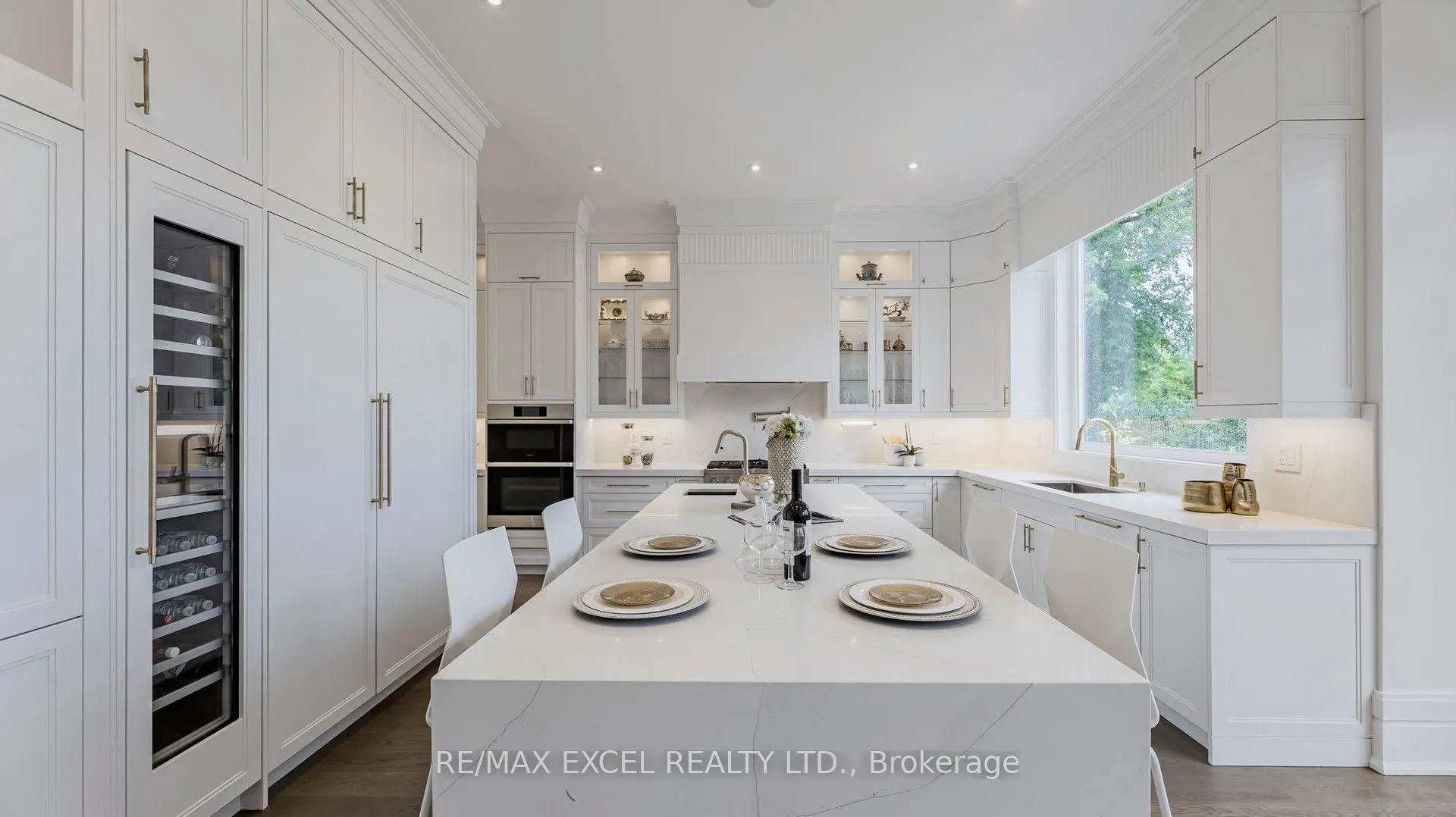 22 Sanderson Crescent