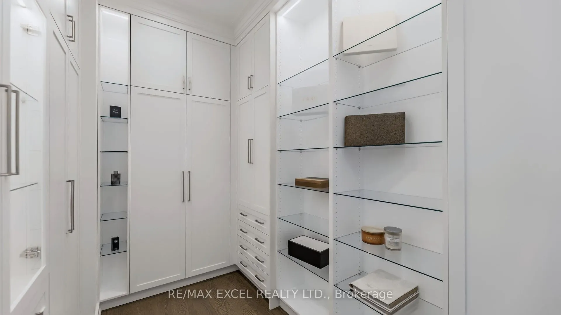 22 Sanderson Crescent