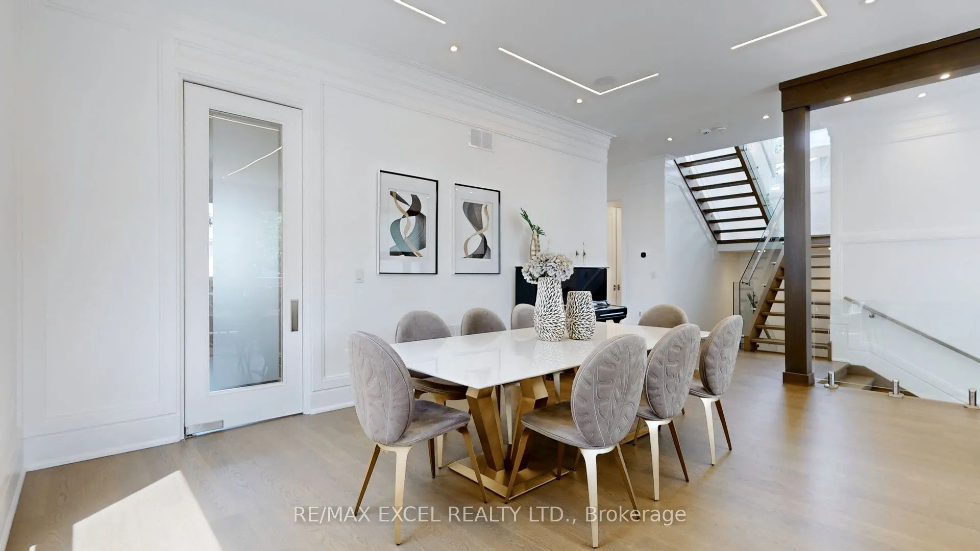 22 Sanderson Crescent