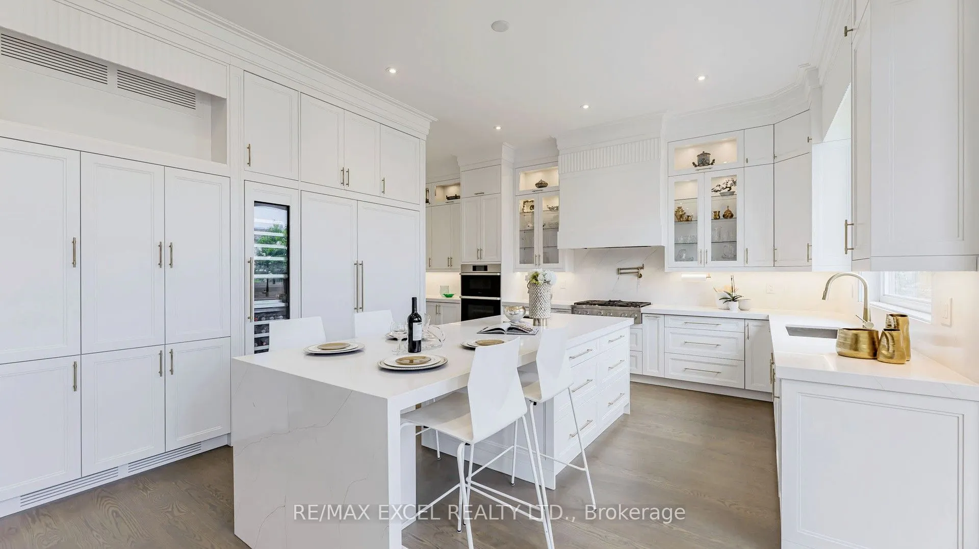 22 Sanderson Crescent