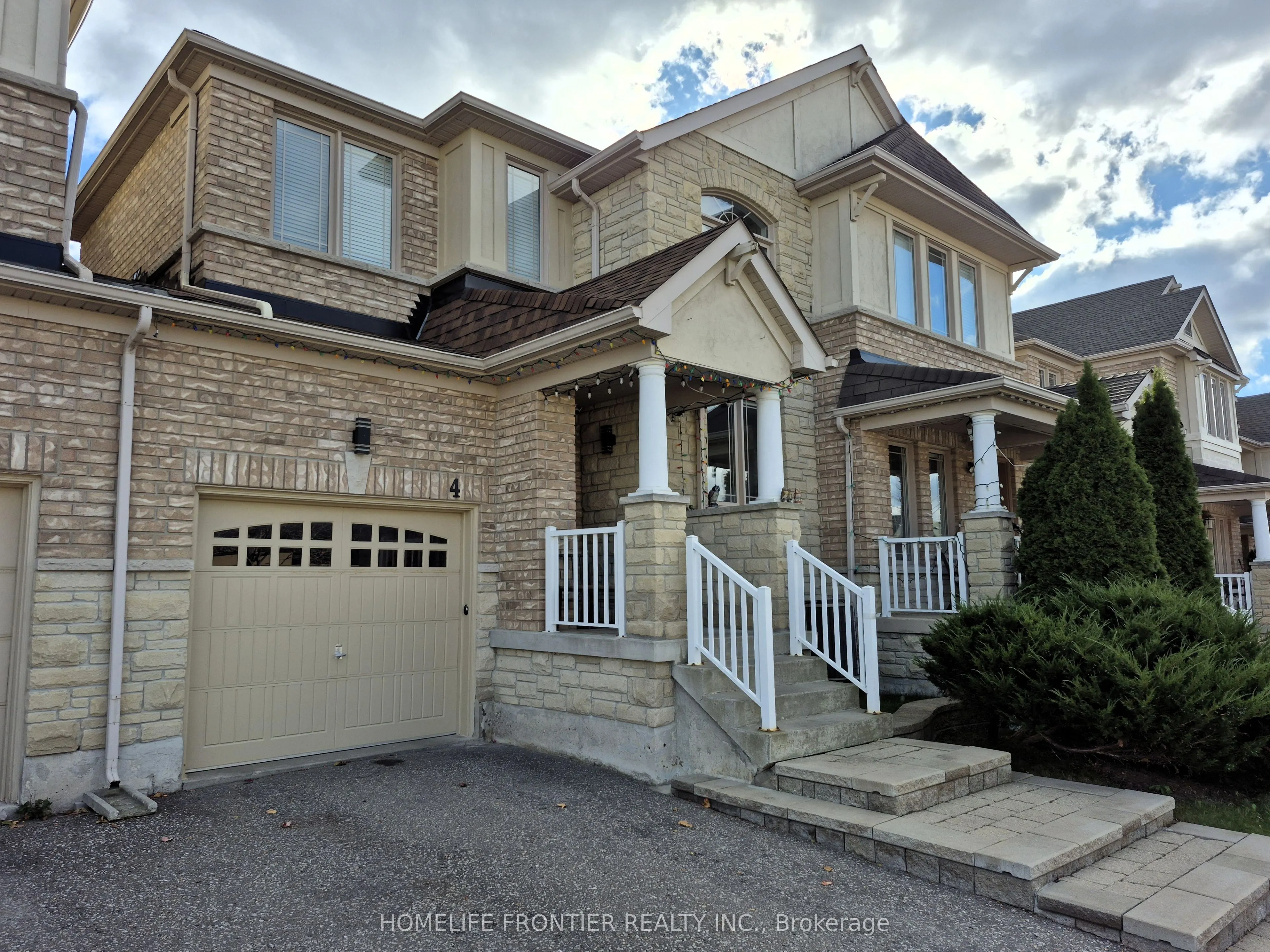 4 Riel Drive