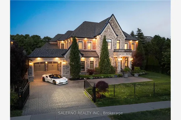 97 Carmichael Crescent