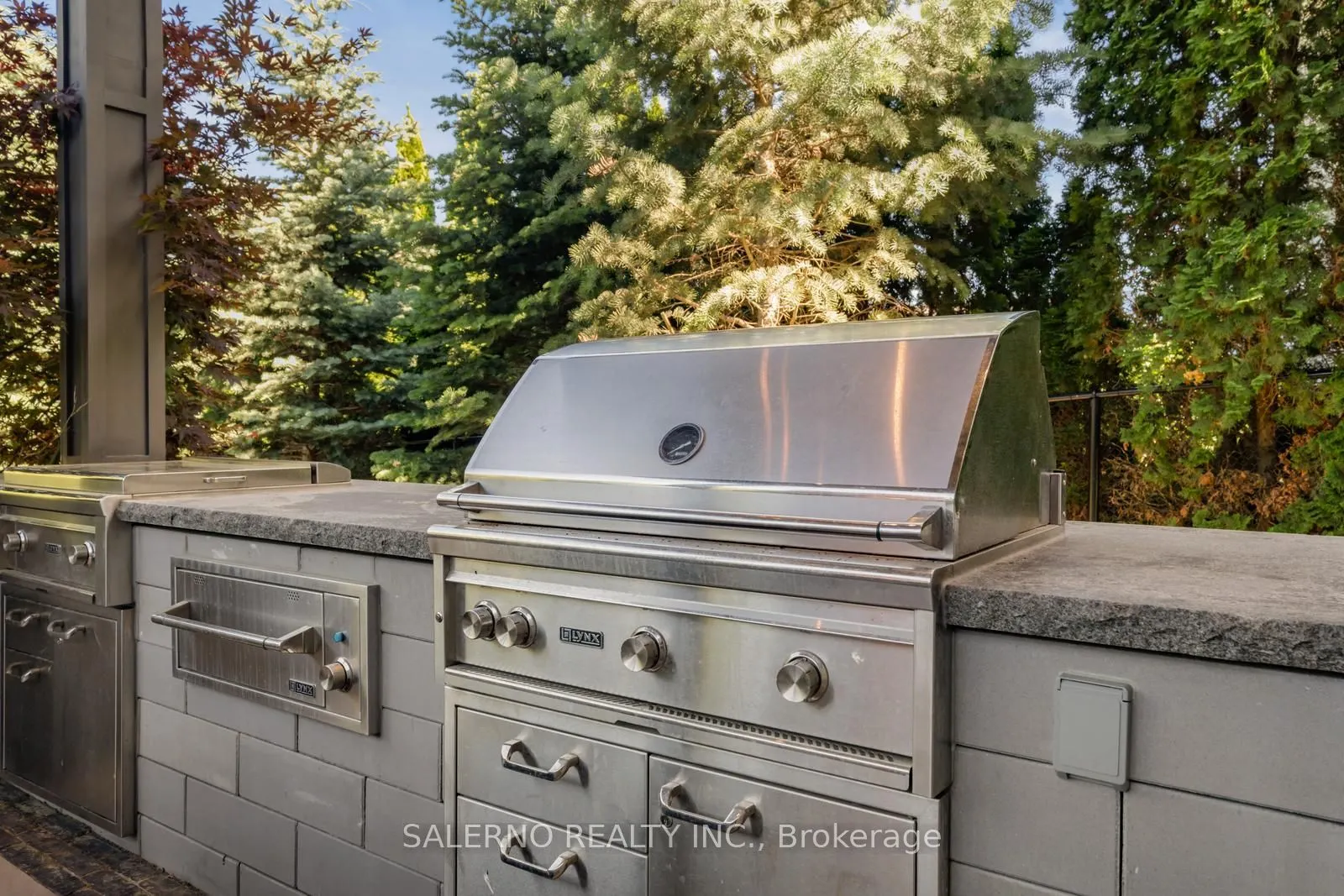 97 Carmichael Crescent