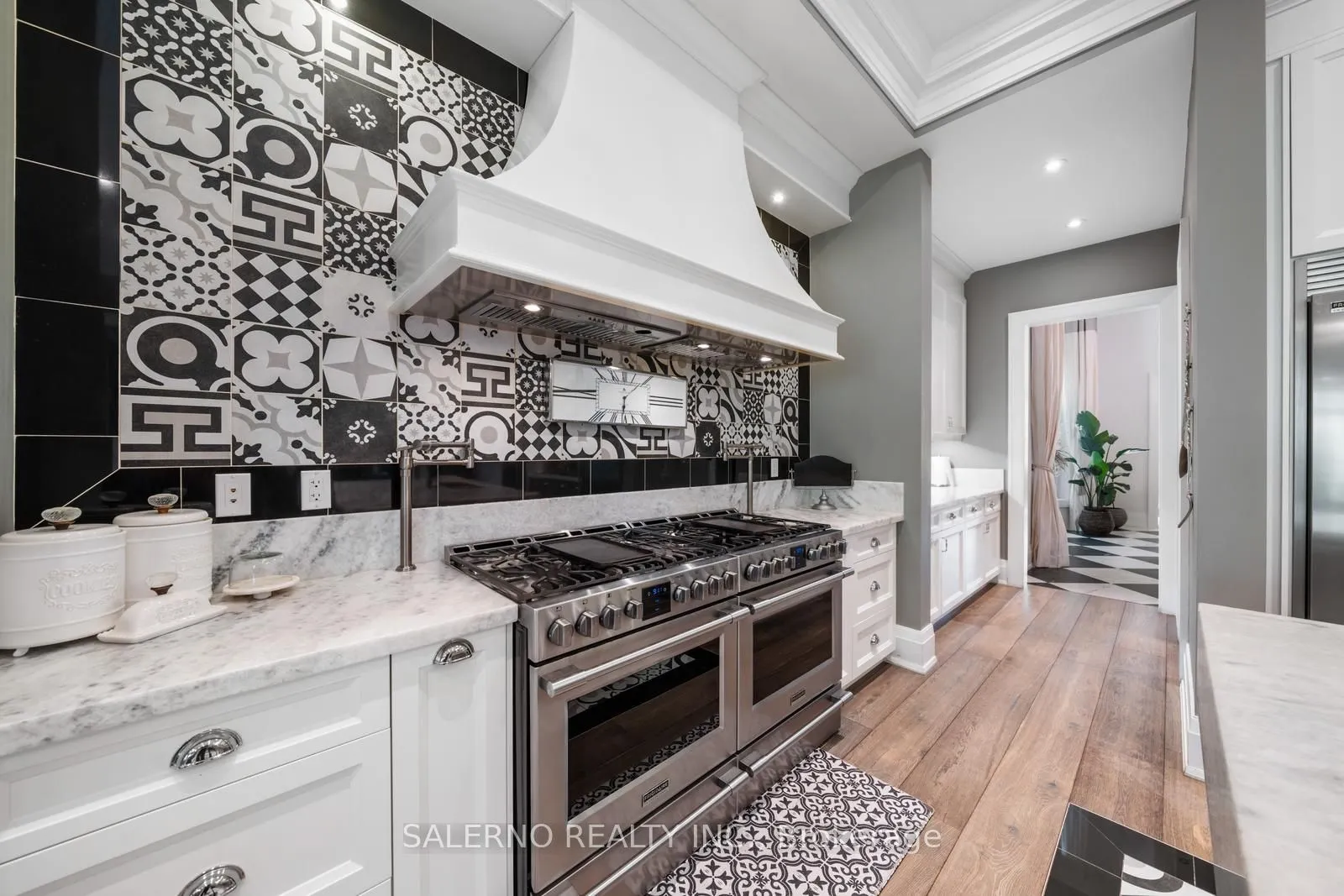 97 Carmichael Crescent