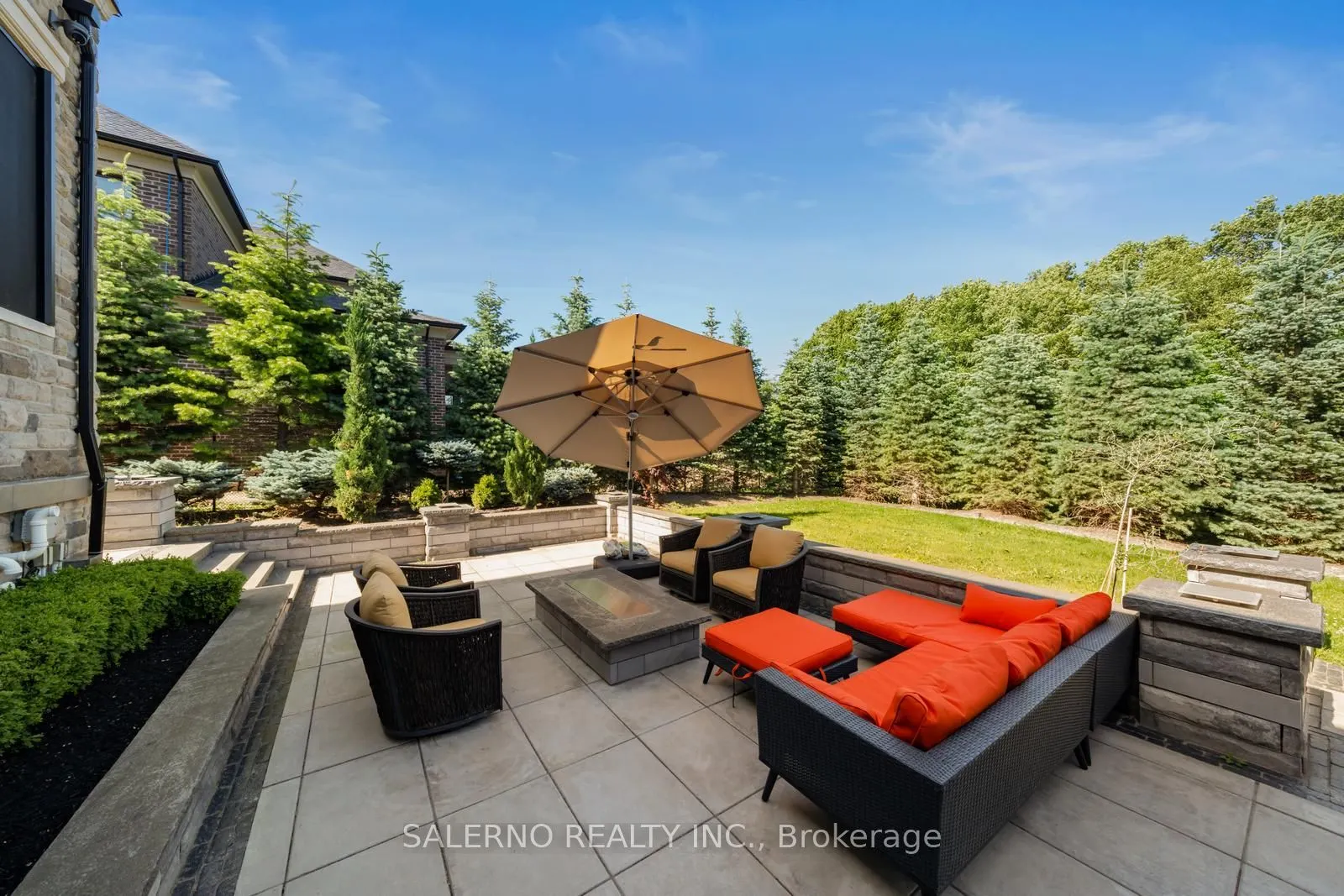 97 Carmichael Crescent