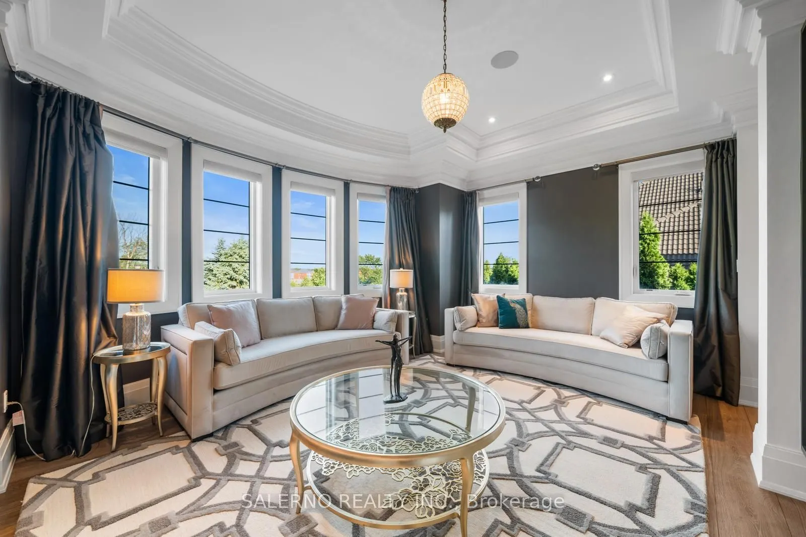 97 Carmichael Crescent