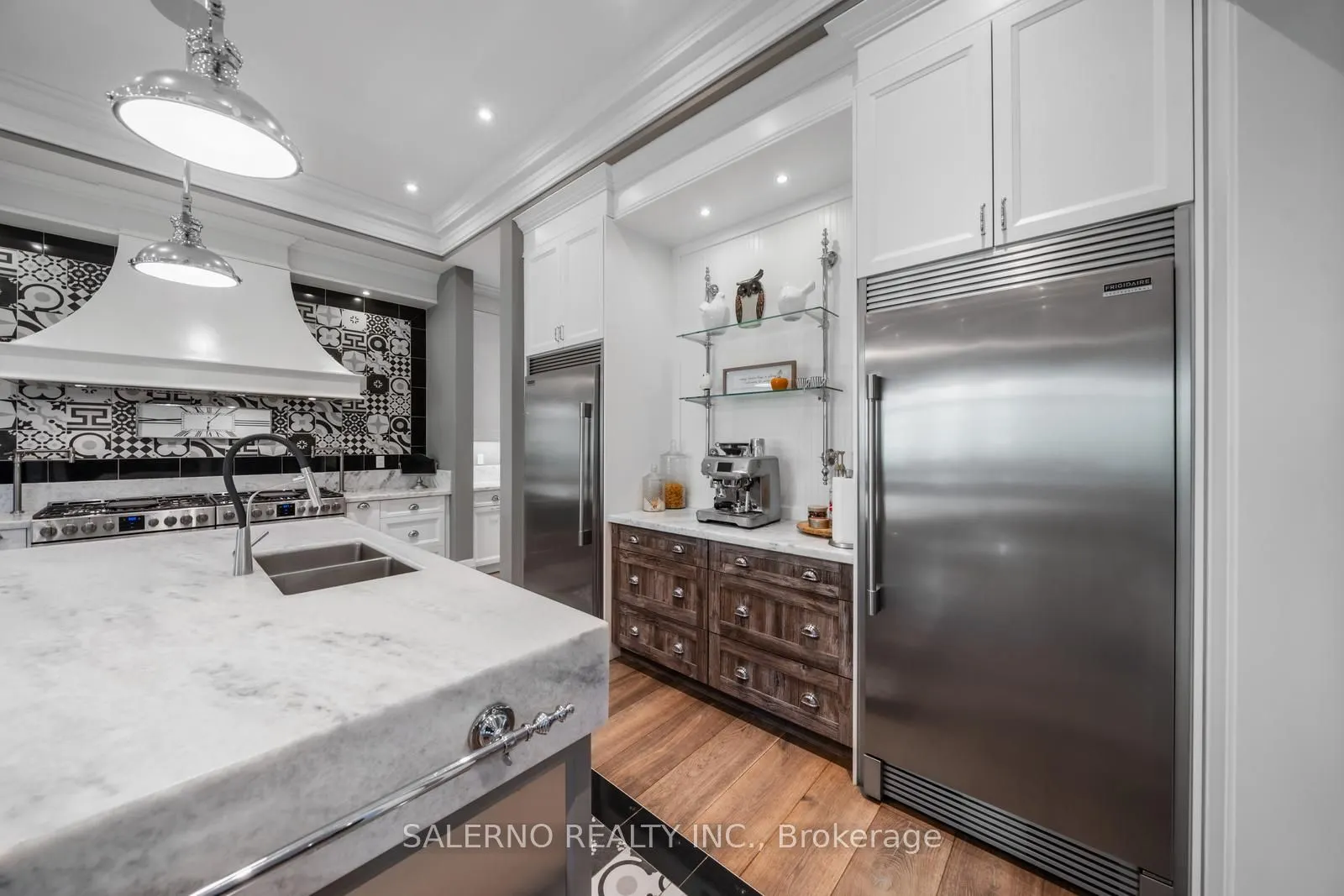 97 Carmichael Crescent