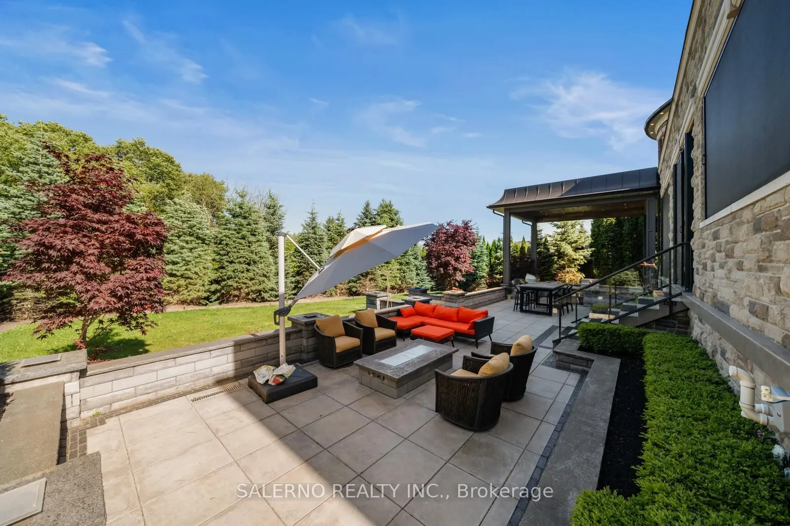 97 Carmichael Crescent