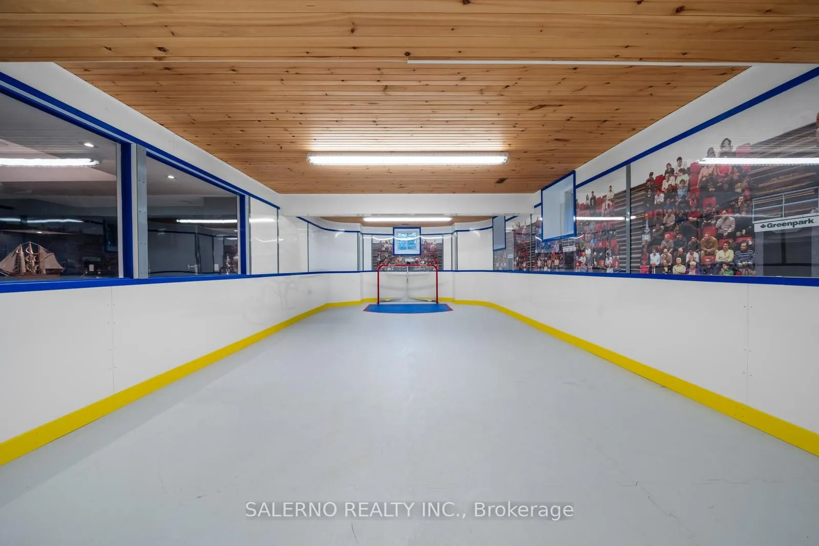 97 Carmichael Crescent