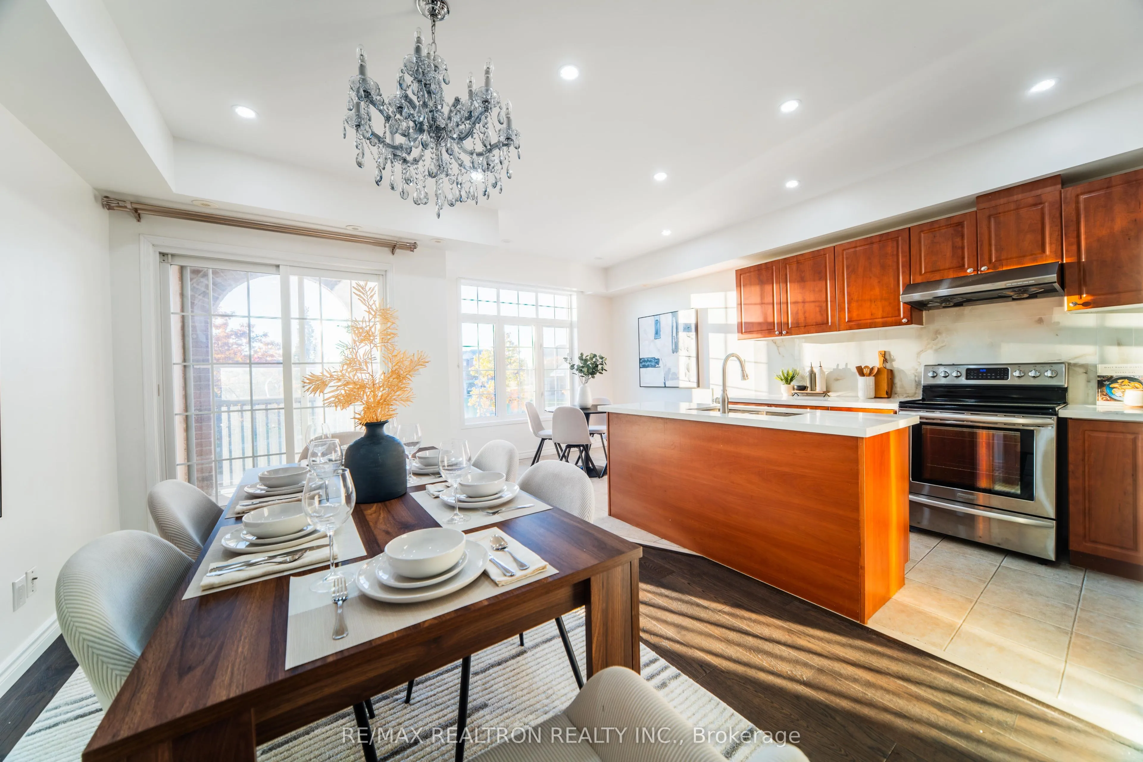 50 Greensborough Villag Circle, #22