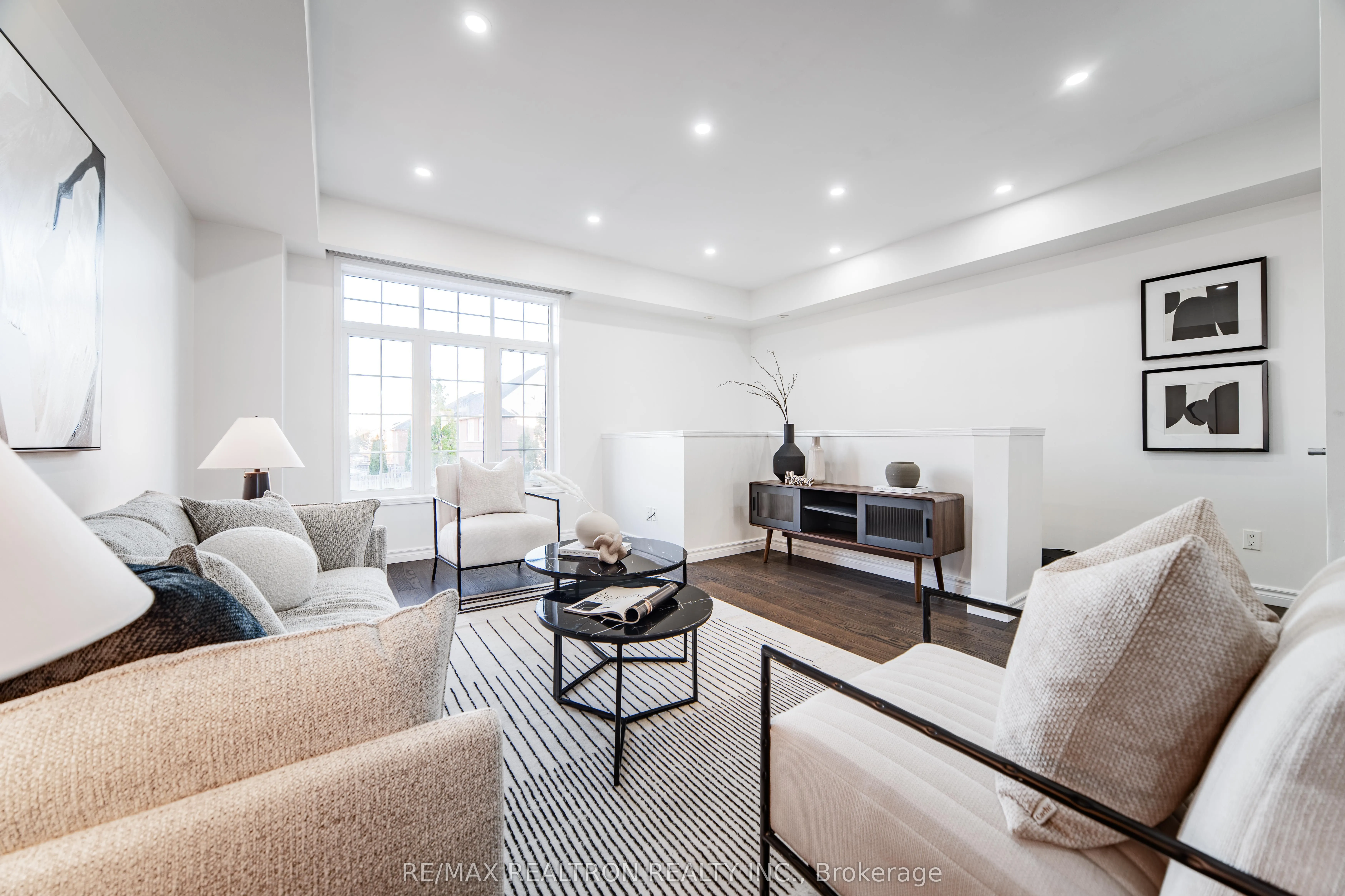 50 Greensborough Villag Circle, #22