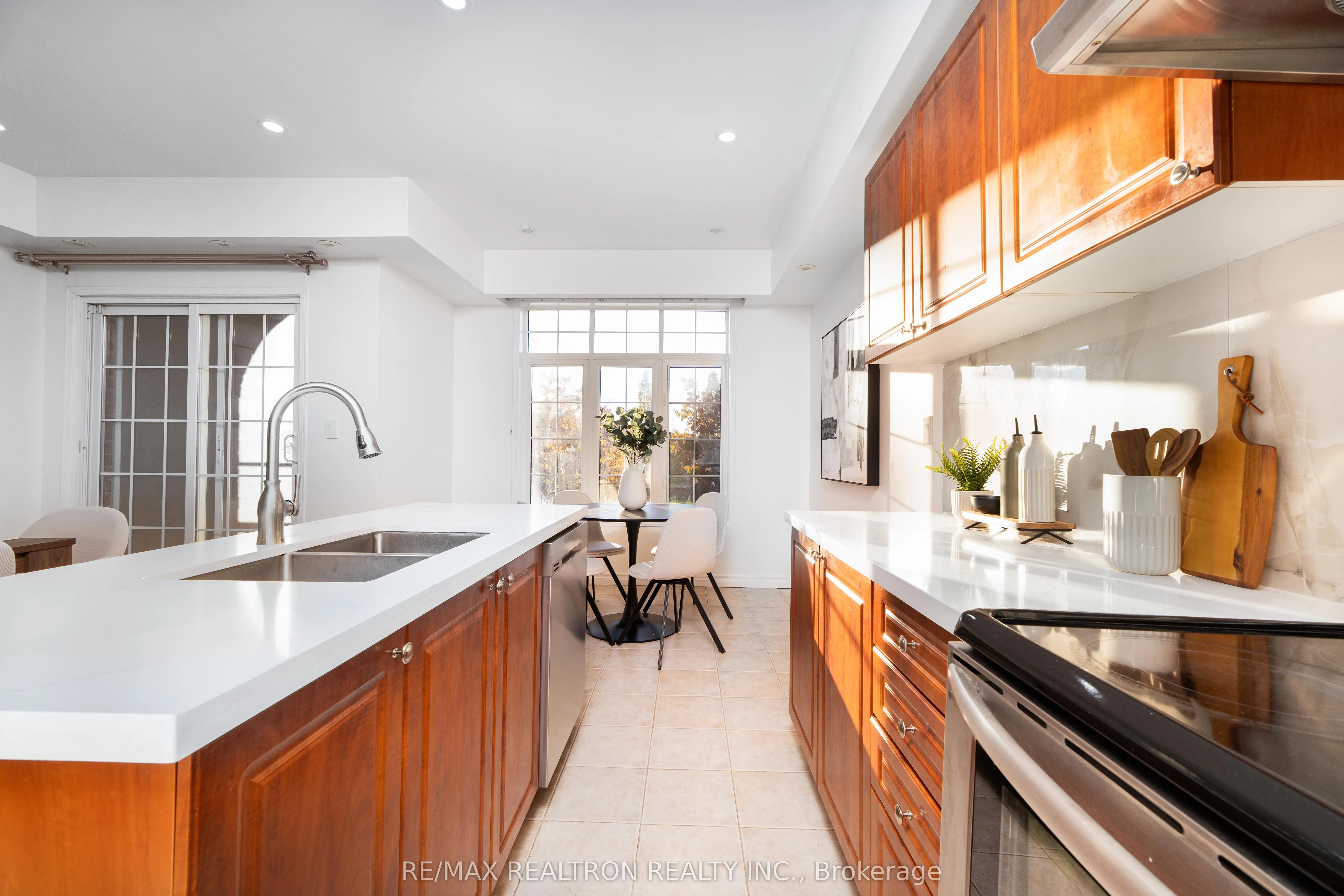 50 Greensborough Villag Circle, #22