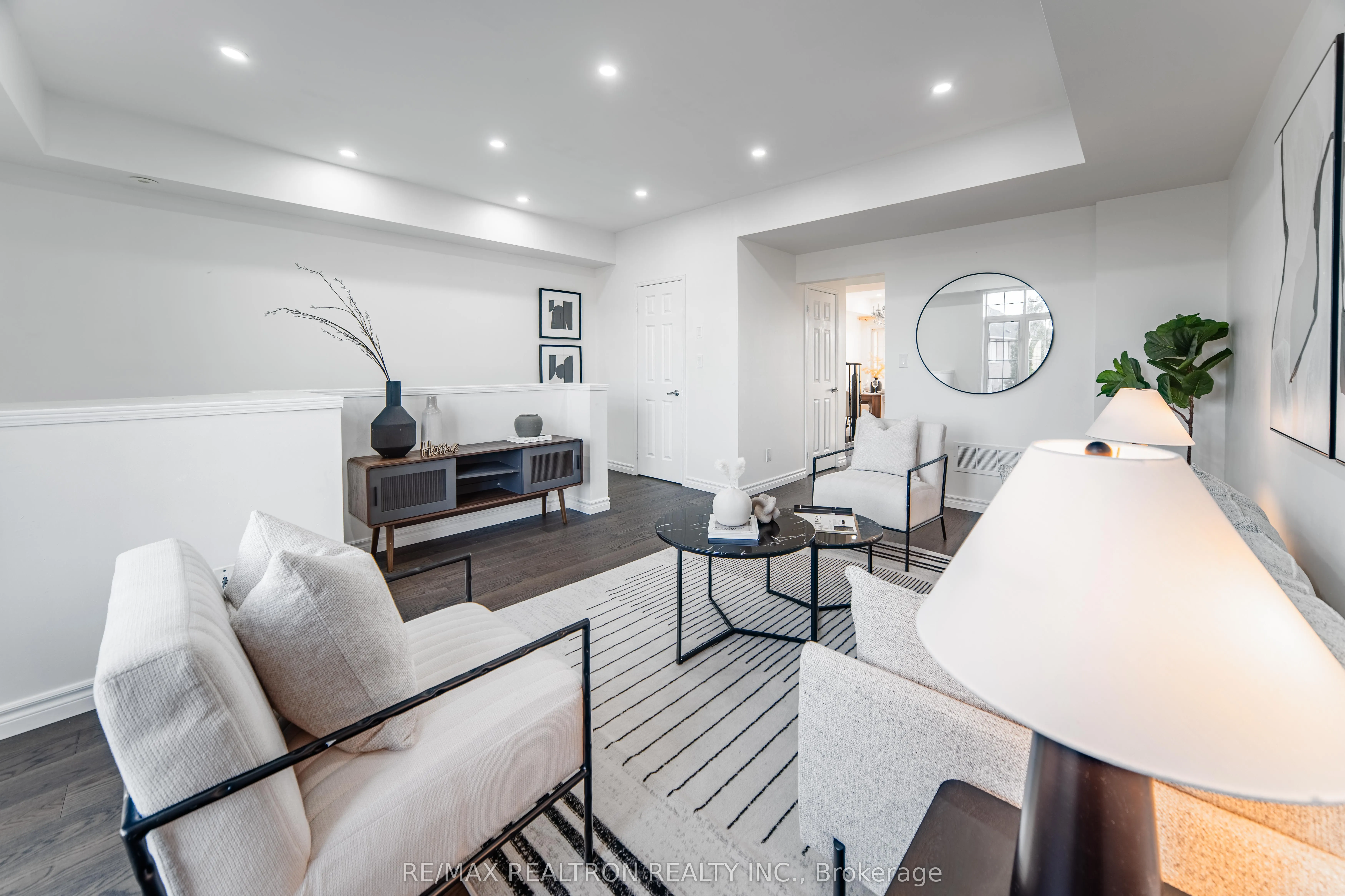 50 Greensborough Villag Circle, #22