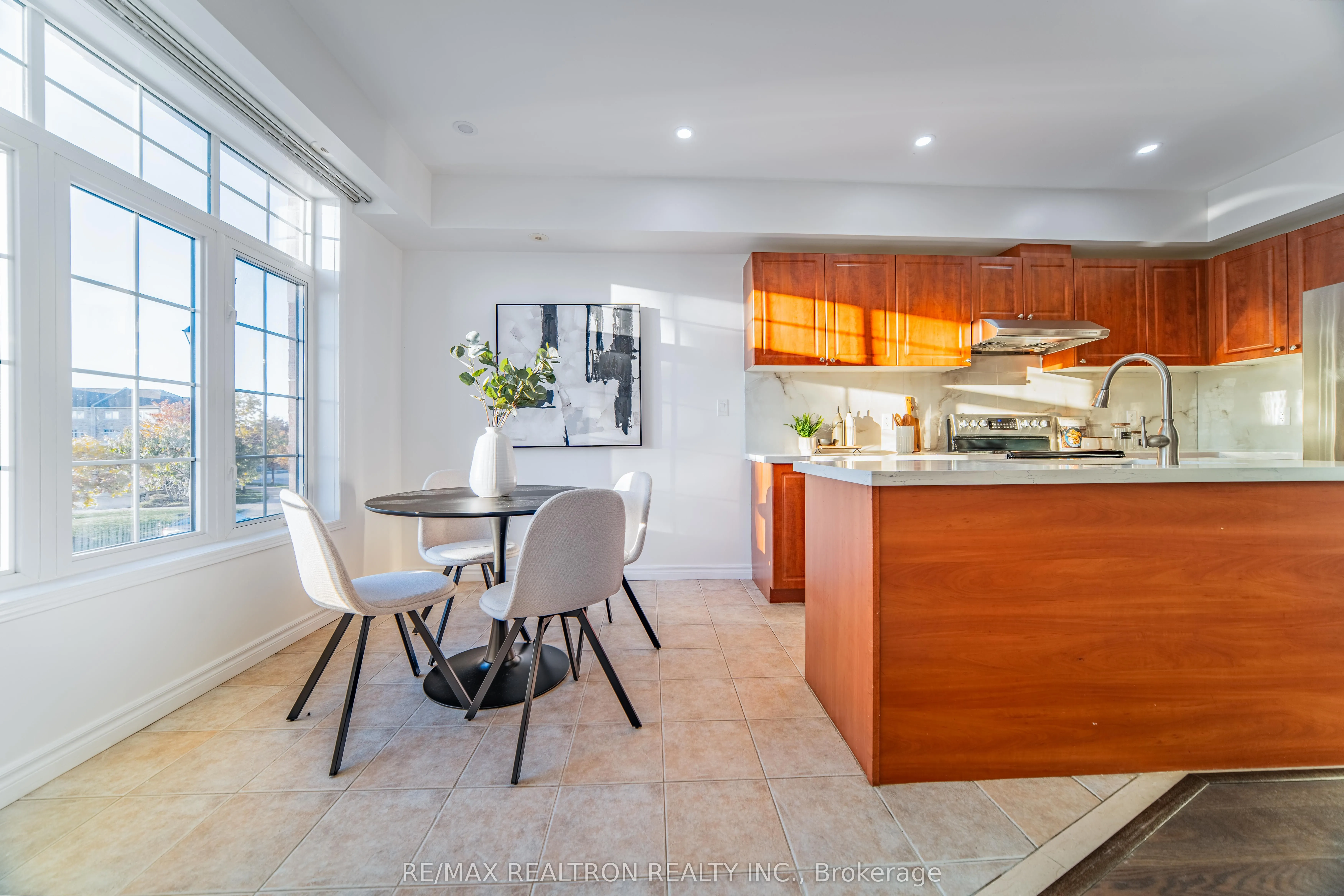 50 Greensborough Villag Circle, #22