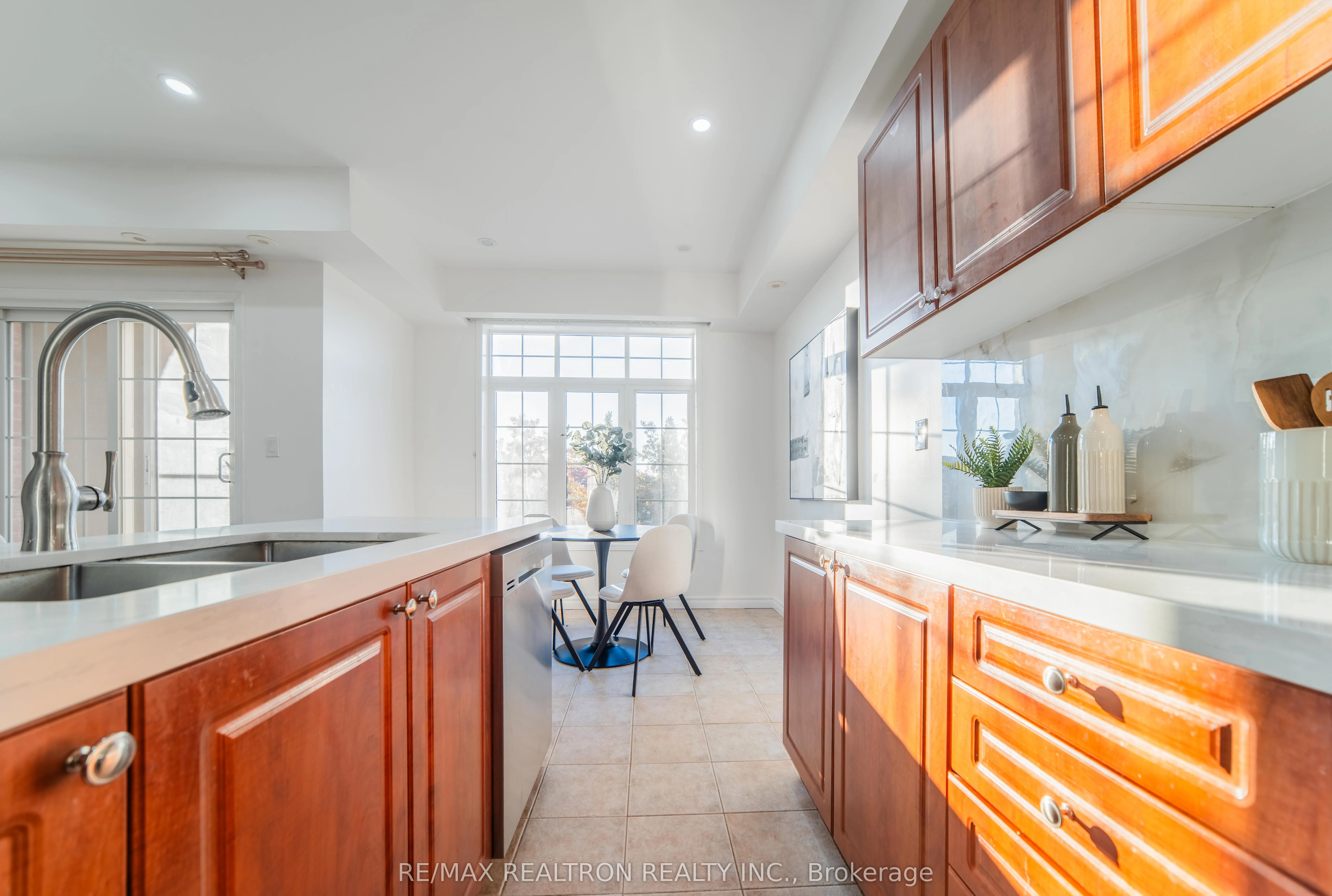 50 Greensborough Villag Circle, #22