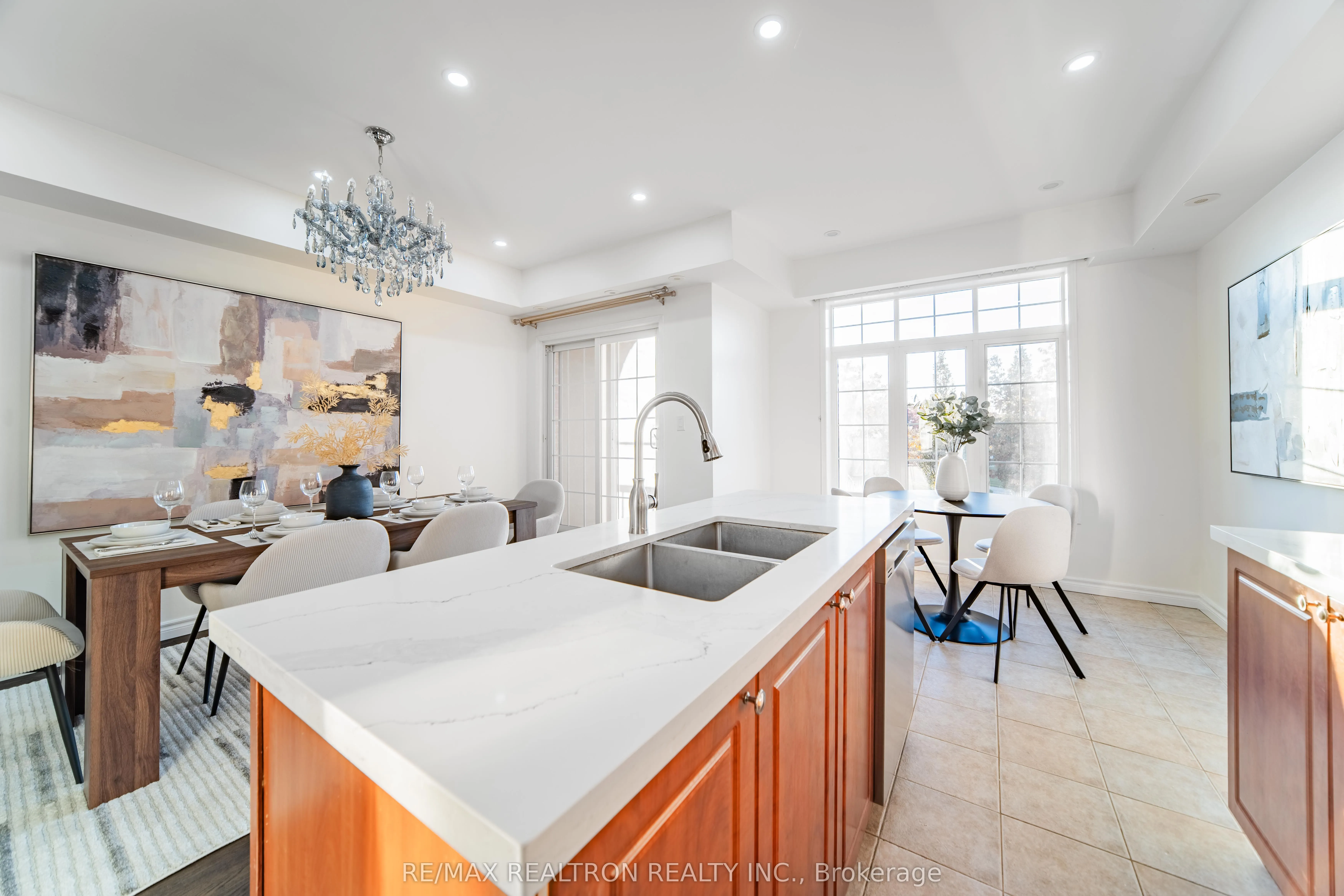 50 Greensborough Villag Circle, #22