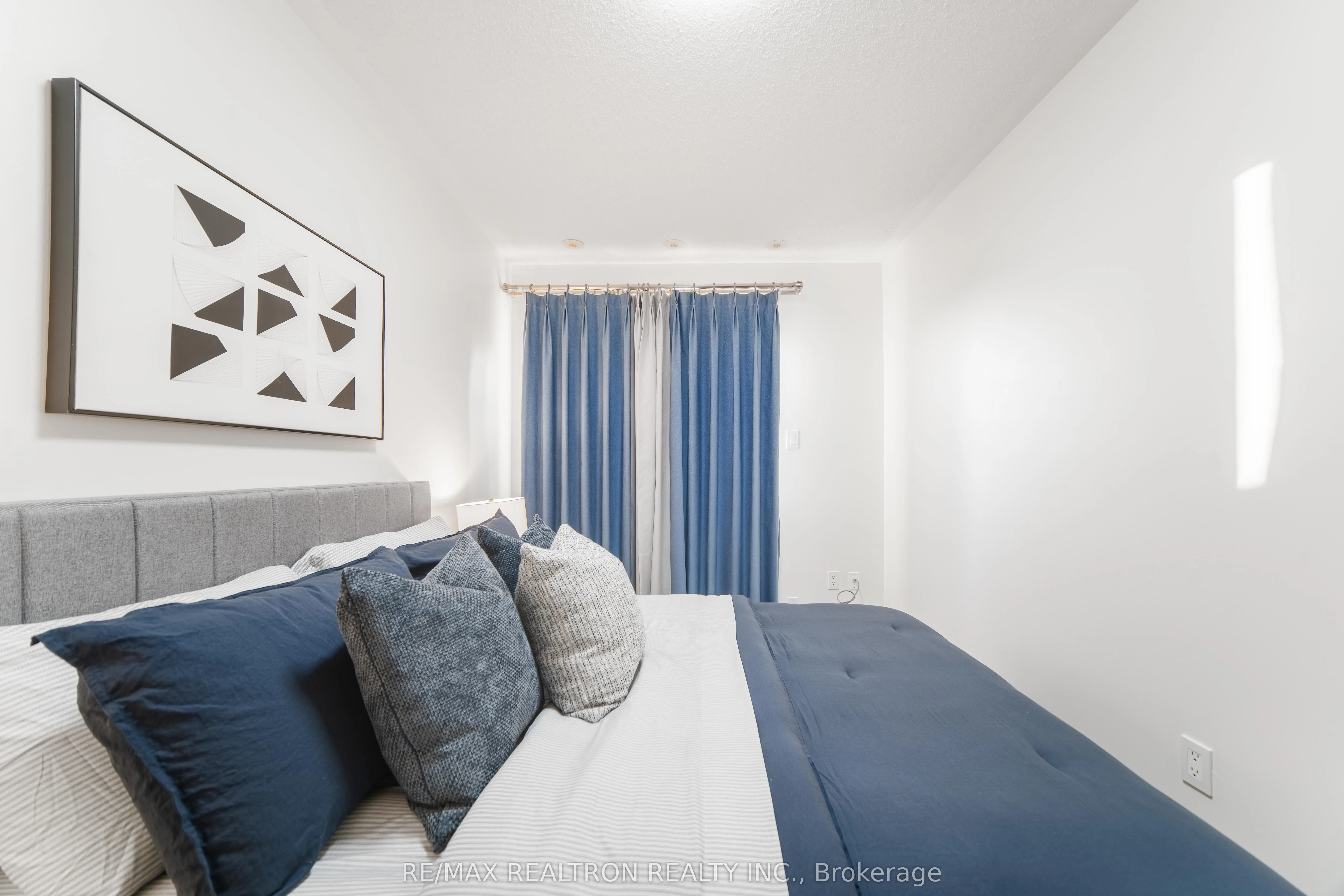 50 Greensborough Villag Circle, #22