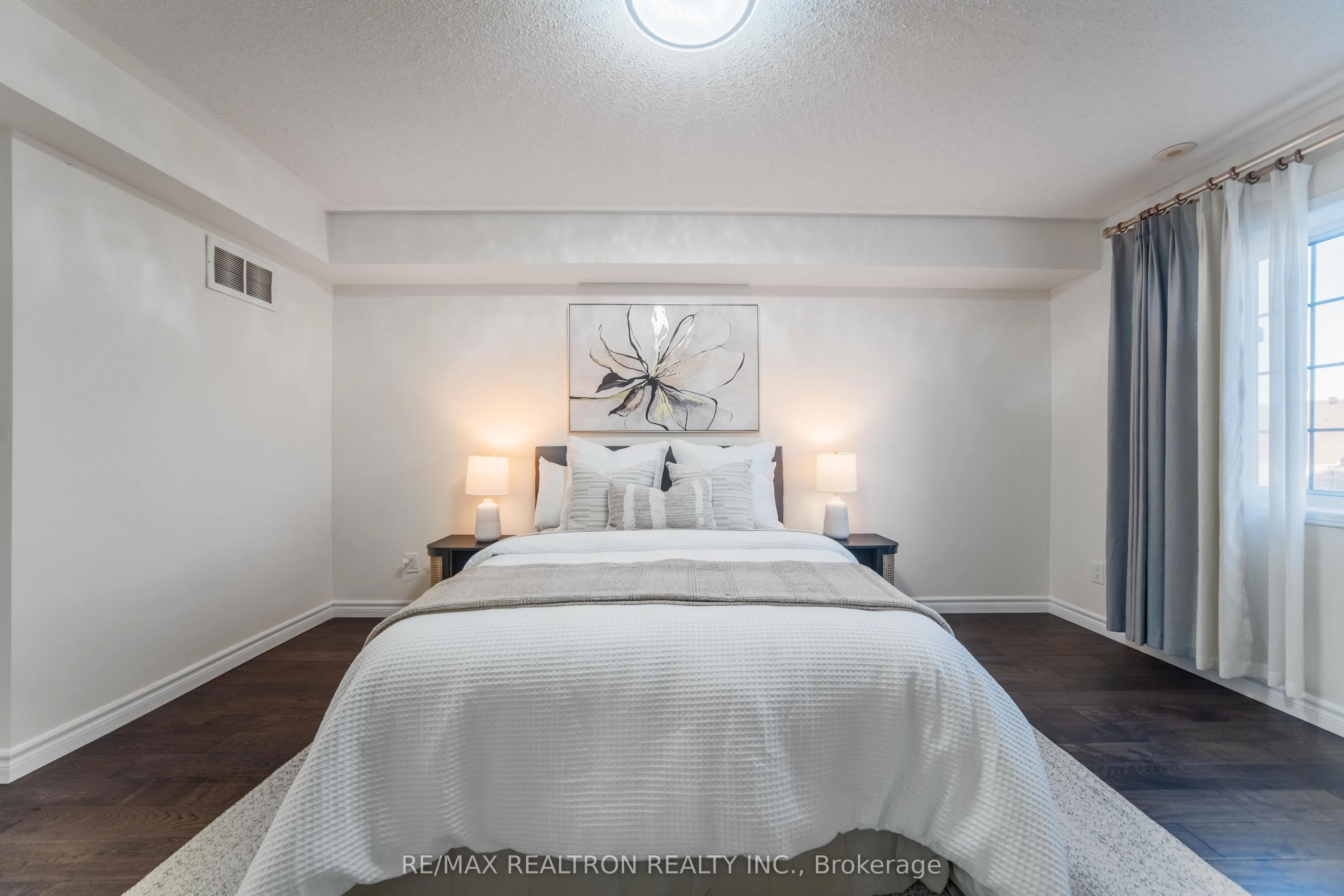 50 Greensborough Villag Circle, #22