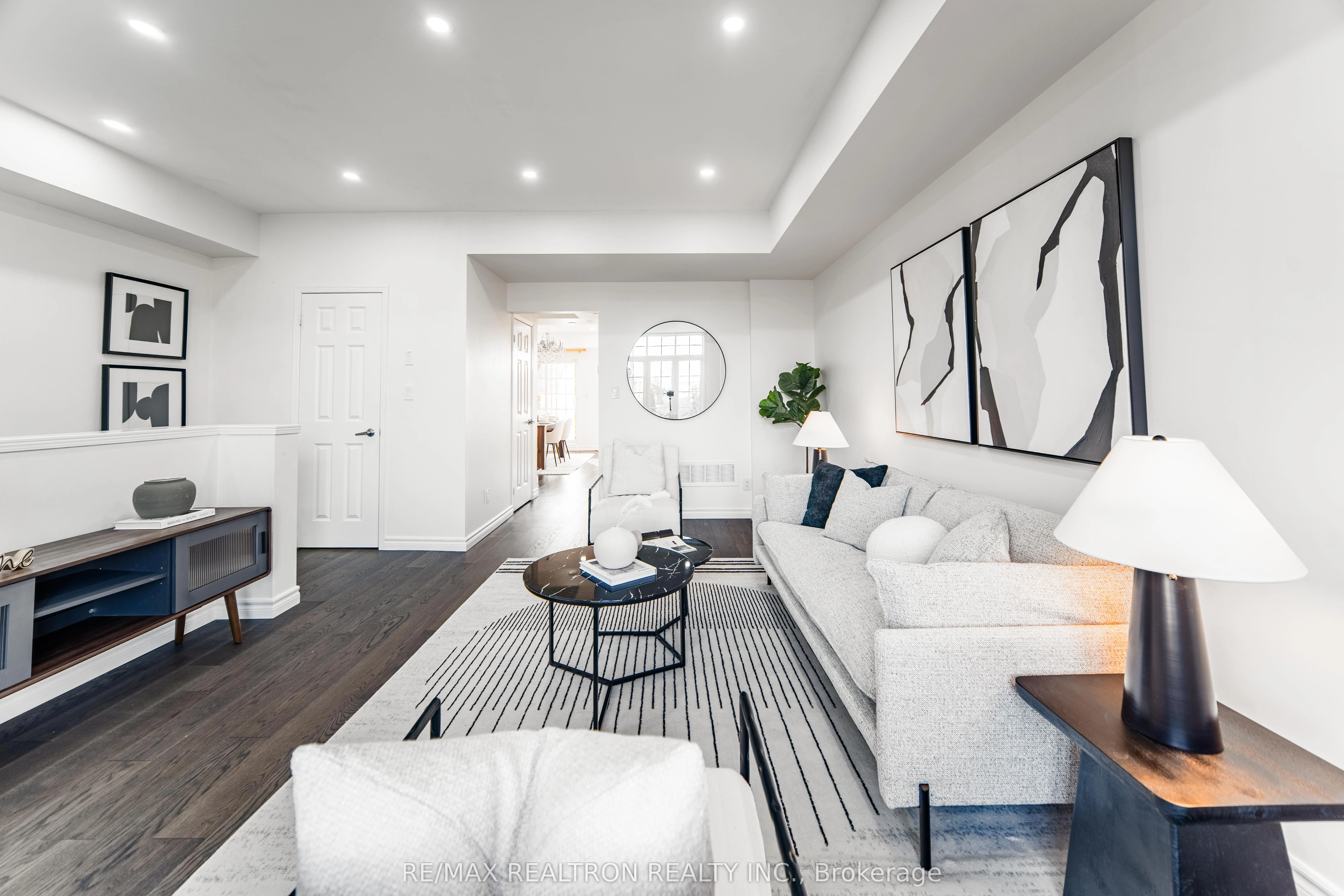 50 Greensborough Villag Circle, #22