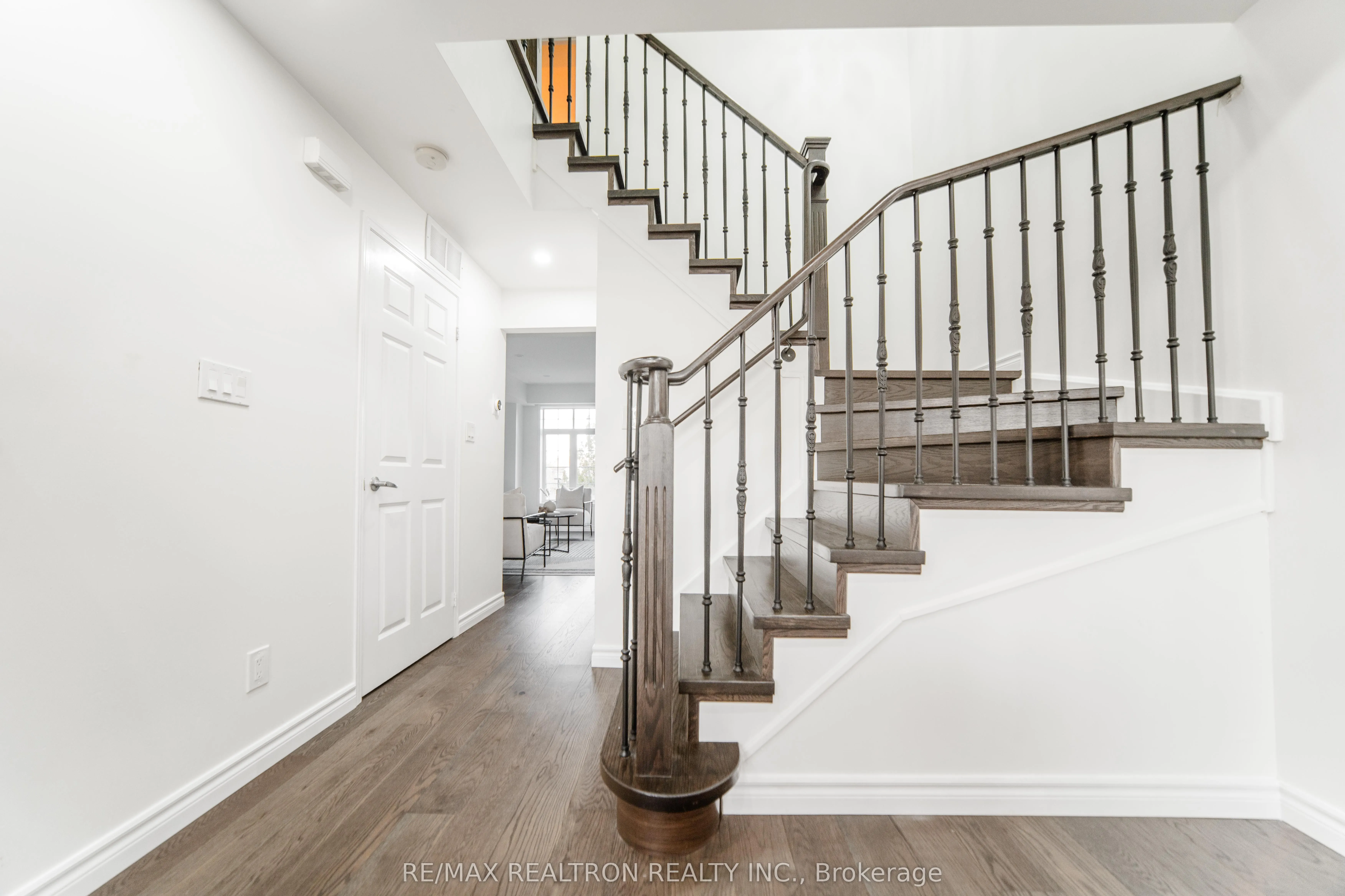 50 Greensborough Villag Circle, #22