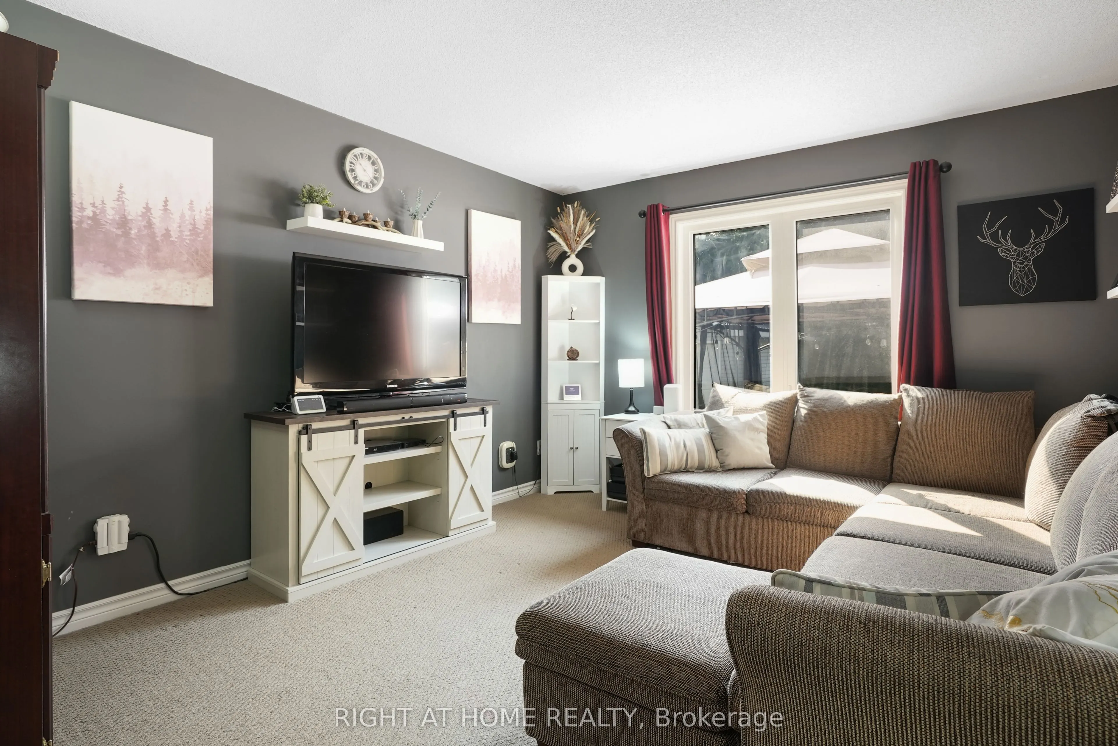 48 Michael St Street