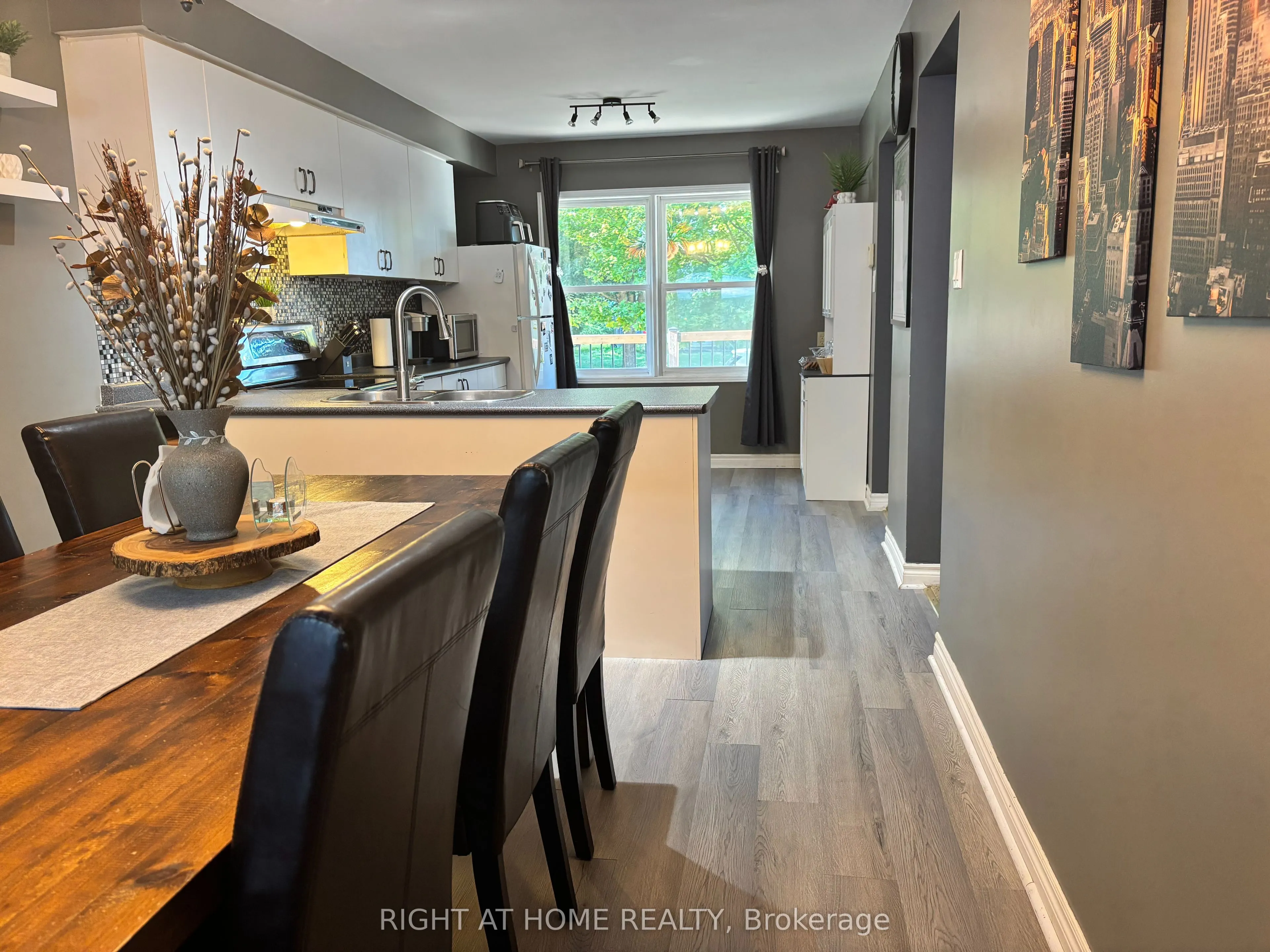 48 Michael St Street