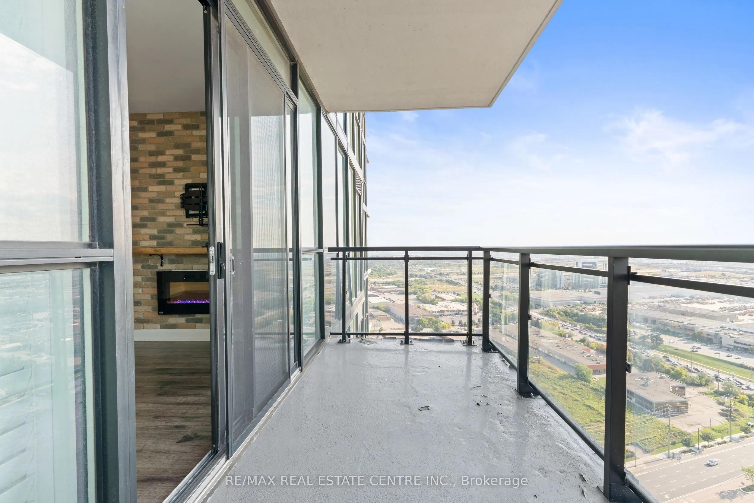 2910 Highway 7 Road W, #3004