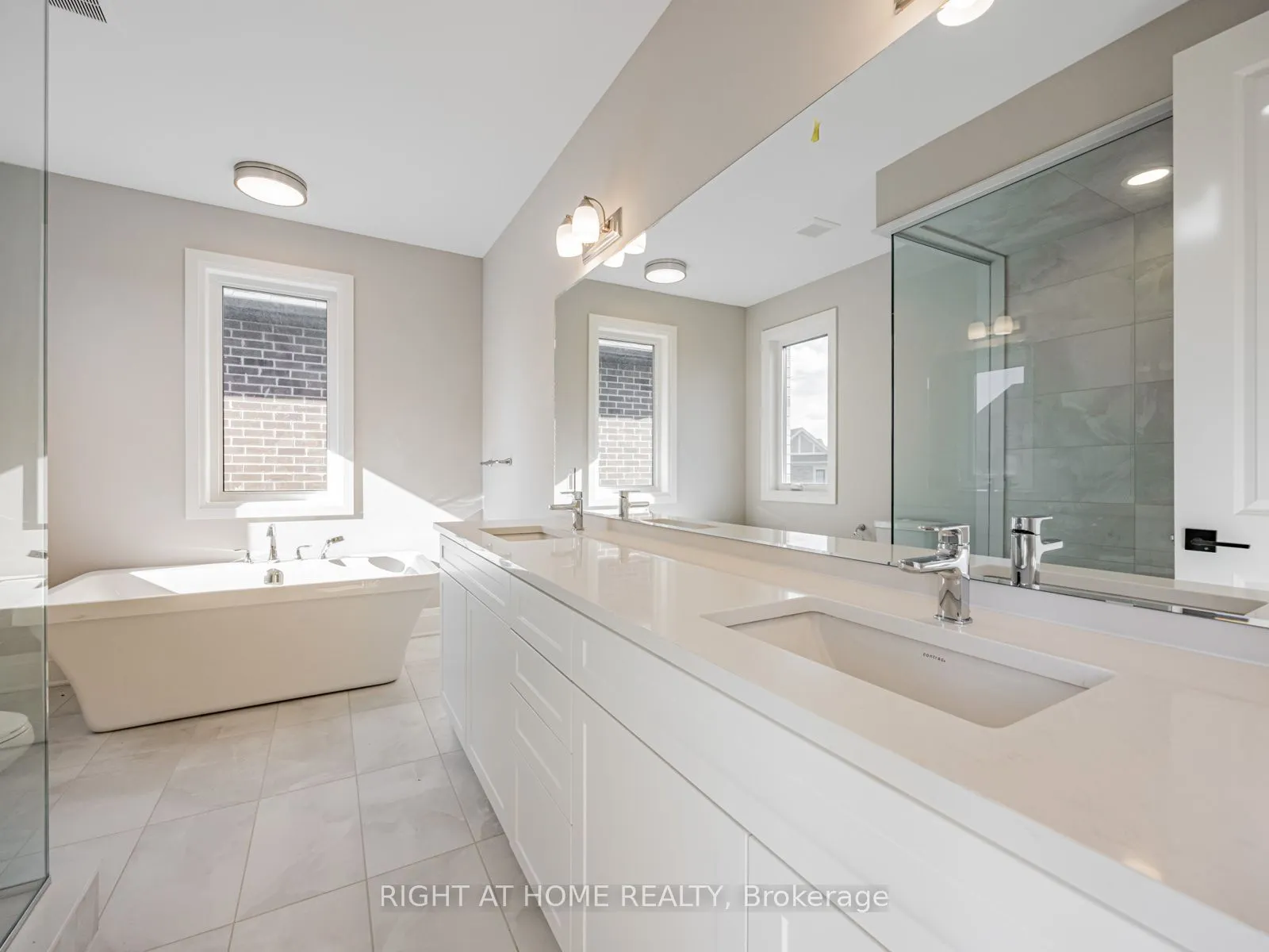 61 Greenridge Crescent