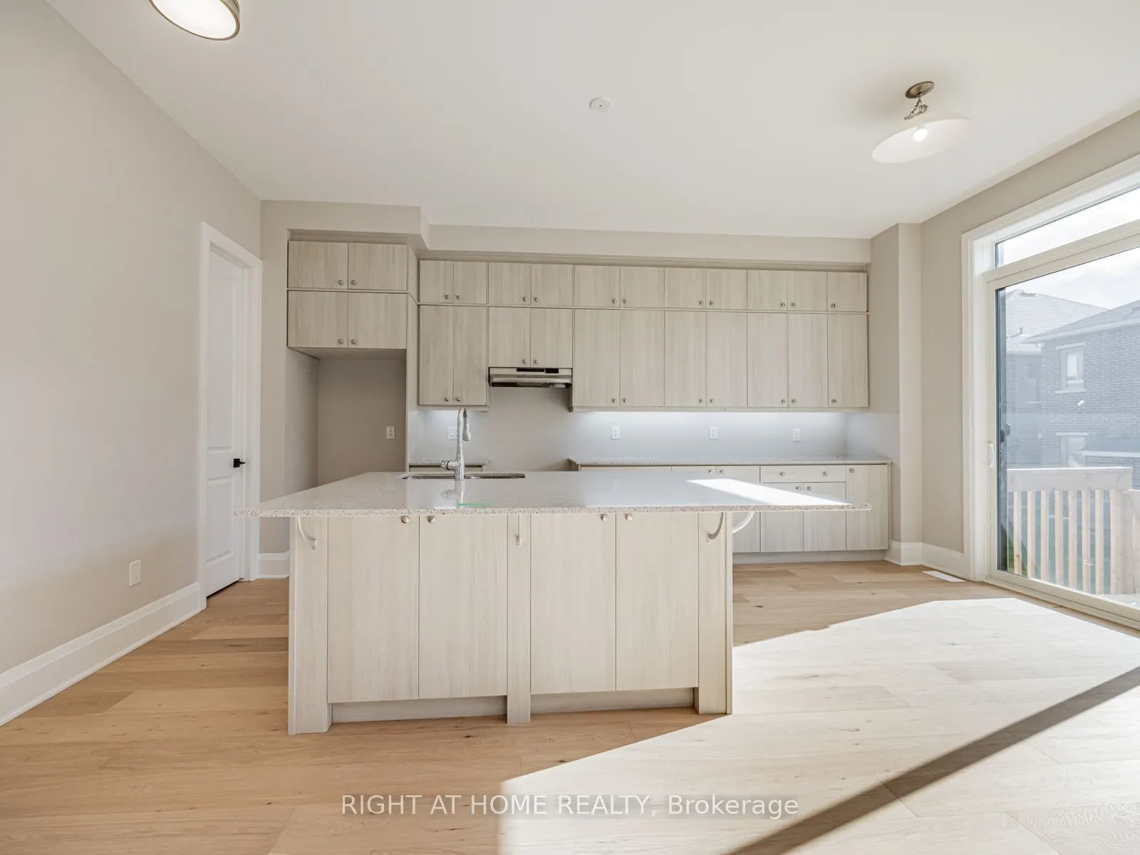 61 Greenridge Crescent